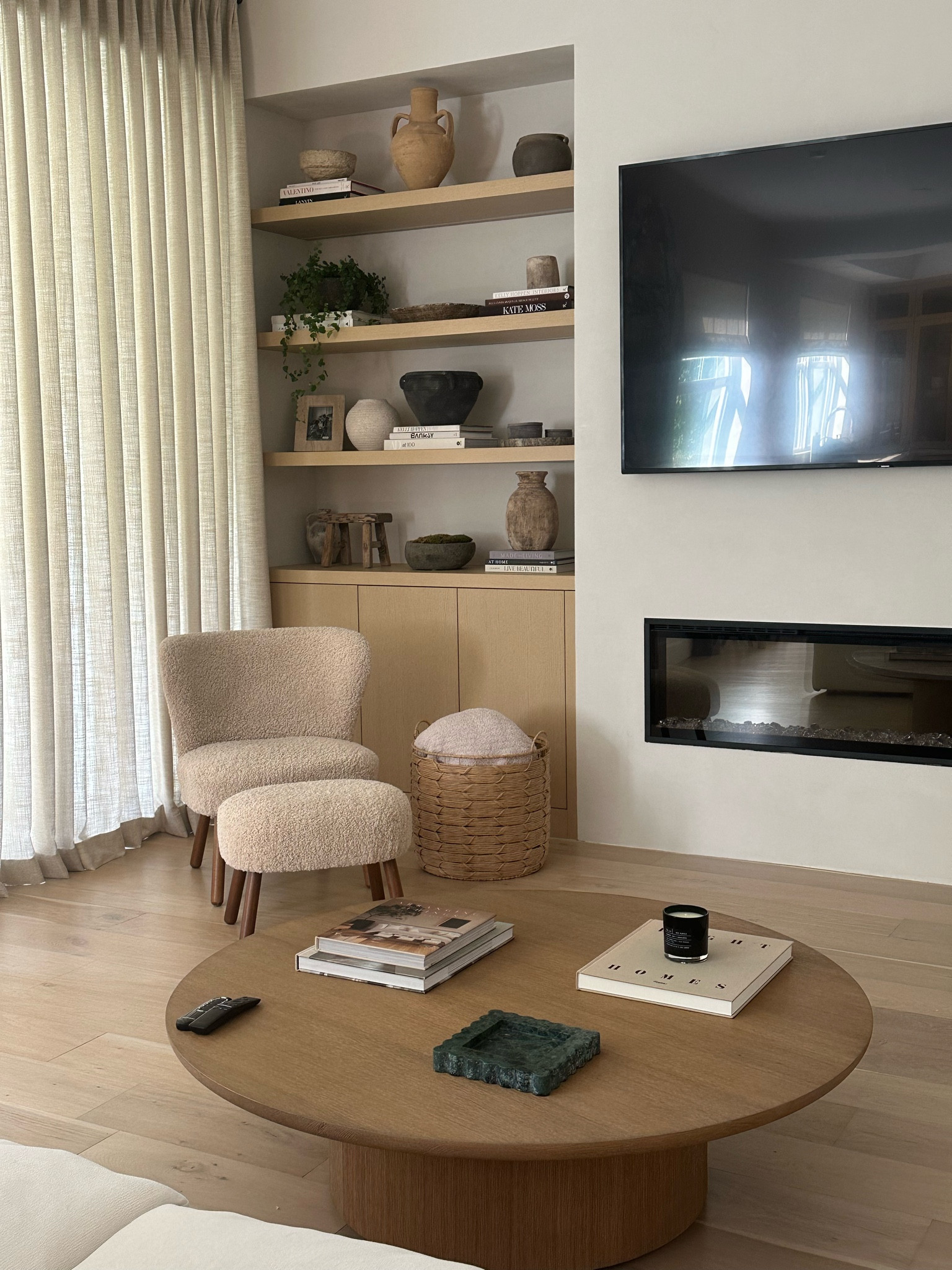 Family room, living room, coffee table styling, shelf styling, books, vintage decor, 

#LTKStyleTip #LTKHome #LTKFindsUnder100