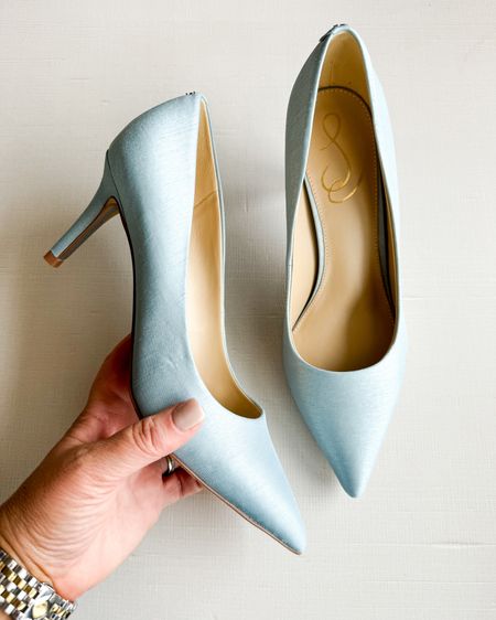 Spring Heels 

Heels  shoe crush  style guide  blue heels  workwear  work shoes  pumps  spring pumps  summer pumps 

#LTKSeasonal #LTKshoecrush #LTKstyletip