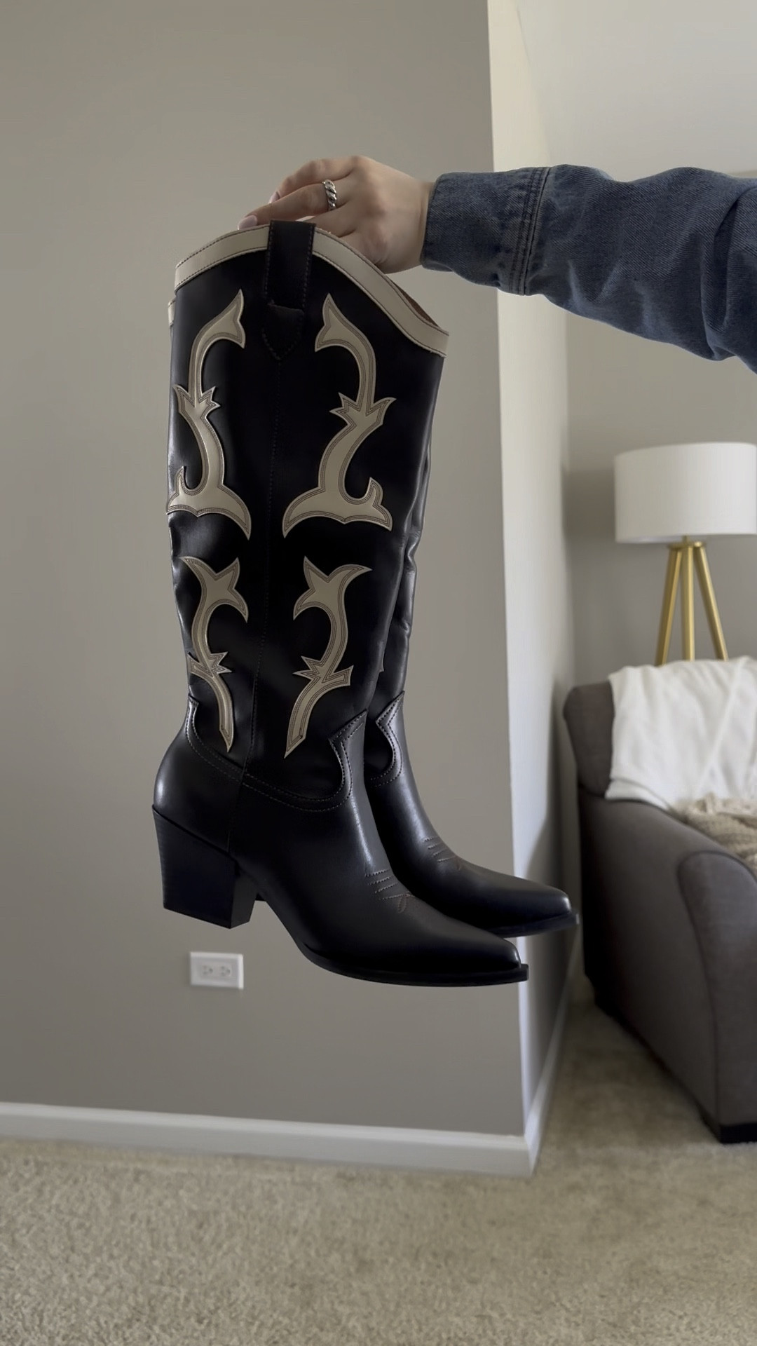 Country Concert Outfit

#LTKFestival #LTKshoecrush #LTKVideo