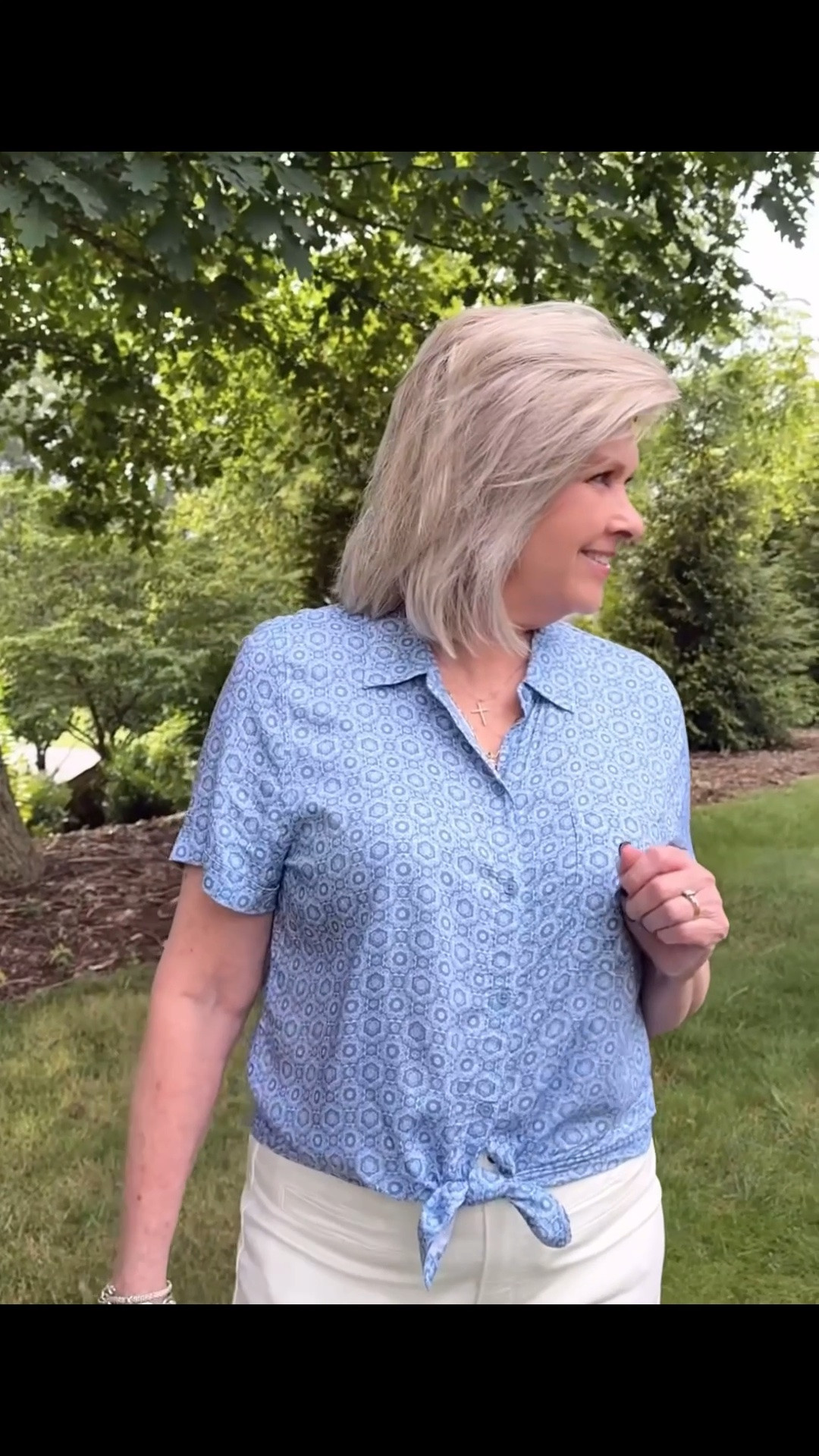 Easy summer outfits don’t have to be complicated or expensive, and that’s why I keep coming back to Kohl’s. It’s one of those places where I can find casual pieces that feel comfortable, look current, and still work for real life, errands, lunch, travel, or just those days when I want to look pulled together without trying too hard. I styled three affordable summer outfits that are simple, wearable, and perfect for women over 50 who want cute clothes without the fuss.
@kohls #kohlspartner #kohls