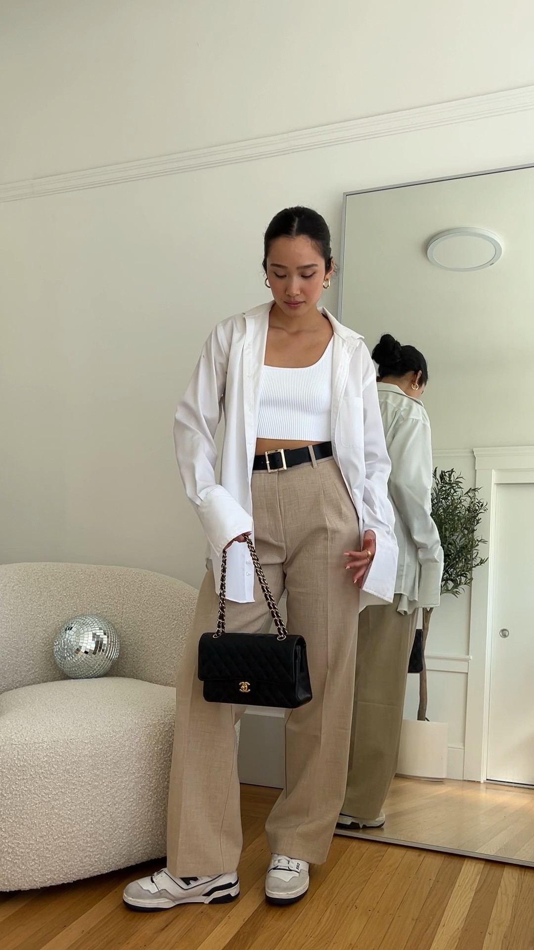 fall outfit inspo

tank: aritzia
pants: aritzia
button up: thrifted 
shoes: new balance

#LTKfit #LTKSeasonal