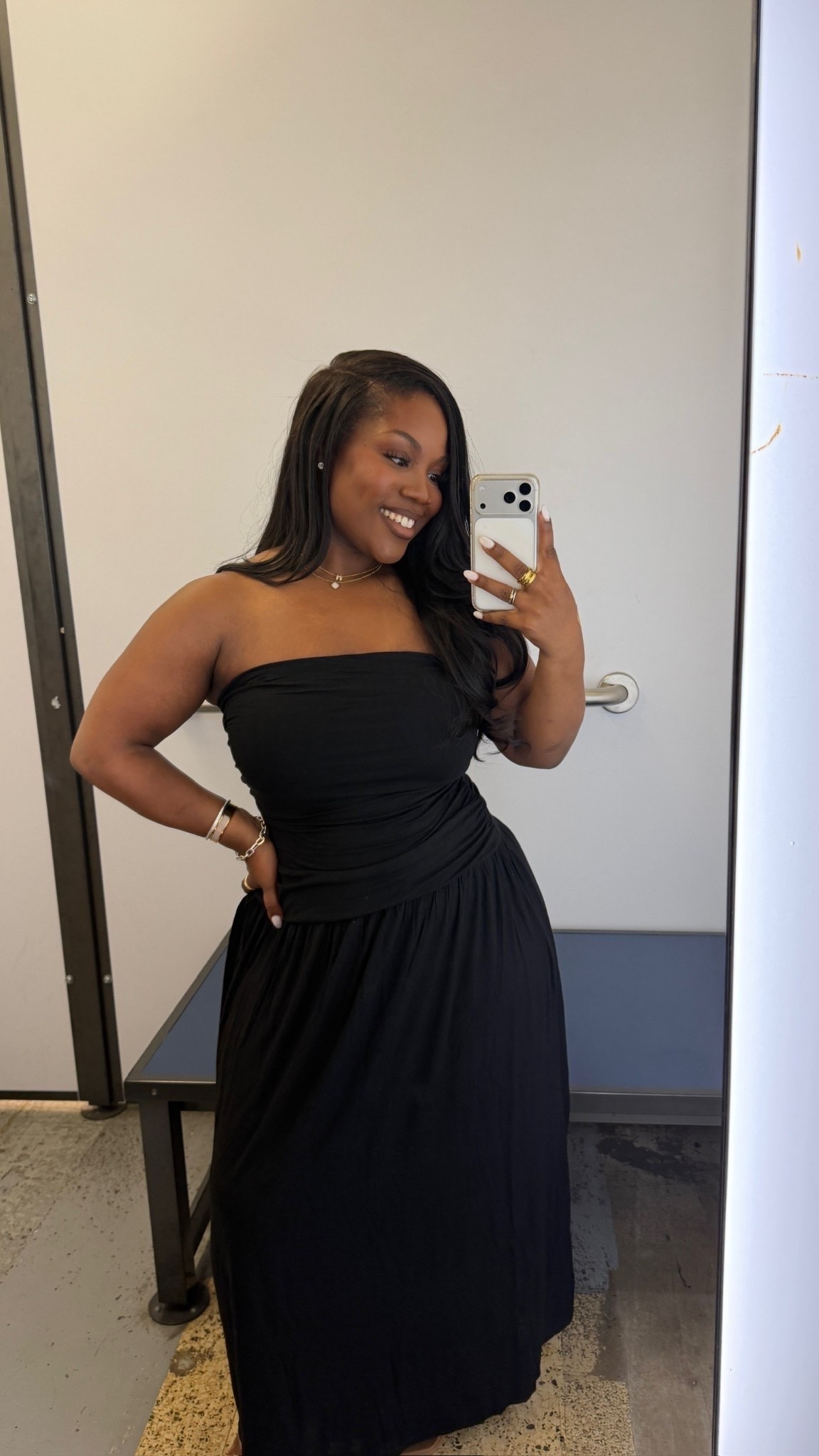 The animal print dress from Old Navy also comes in black too! 🖤

Dress is under $15 at Old Navy ✨(low stock) 

Wearing size Large

#LTKMidsize #LTKSeasonal #LTKootd