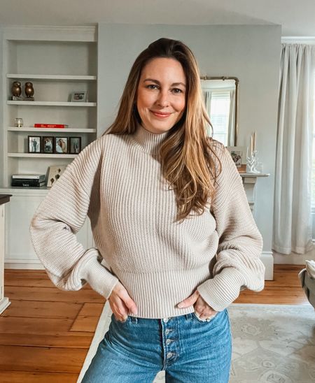 Cropped sweater, business casual, work looks, office outfit, winter style, sweater outfit, cute sweater, everyday looks 

#LTKunder100 #LTKSeasonal #LTKworkwear