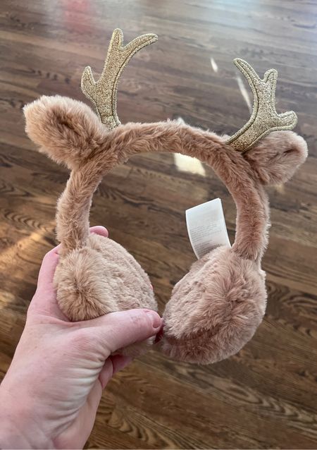 The cutest reindeer earmuffs for kids 🦌 

#LTKHoliday #LTKSeasonal #LTKkids