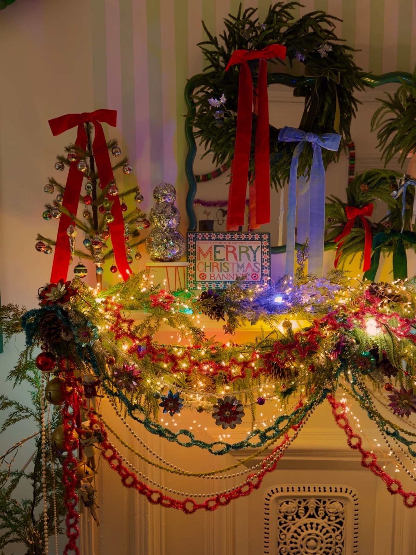 maximalist mantle

#LTKHoliday