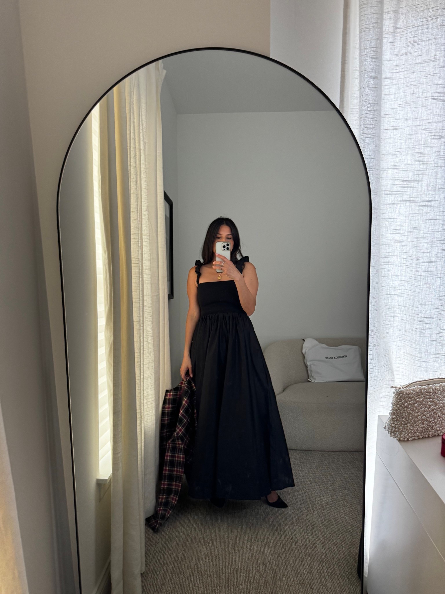 Wearing size small in dress. Has pockets  