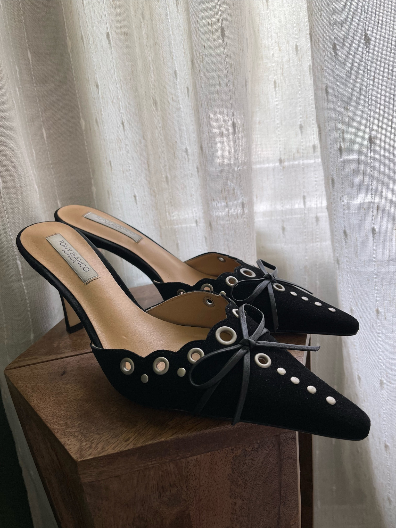 Fall 2023 shoe trend : mules
Tony bianco 
Great for around the office too 

#LTKSeasonal #LTKshoecrush #LTKGiftGuide