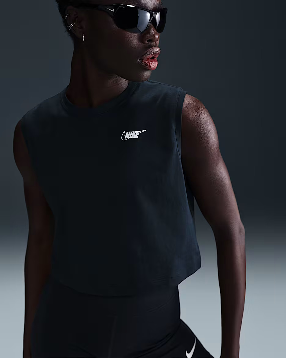 Nike Sportswear ClubWomen's Sleeveless Cropped Graphic T-Shirt | Nike (US)
