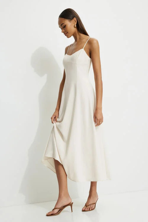 Belle Sweetheart Maxi Dress | Dynamite Clothing