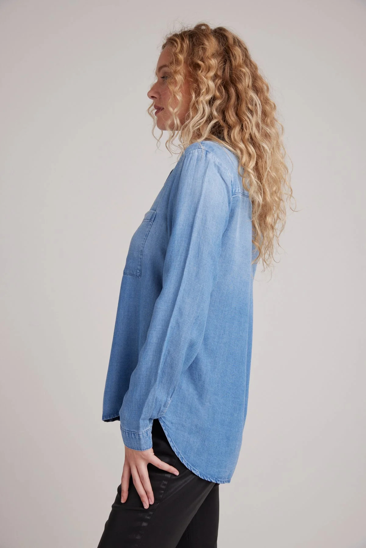 Two Pocket Classic Button Down - Medium Ombre Wash - Bella Dahl | Bella Dahl