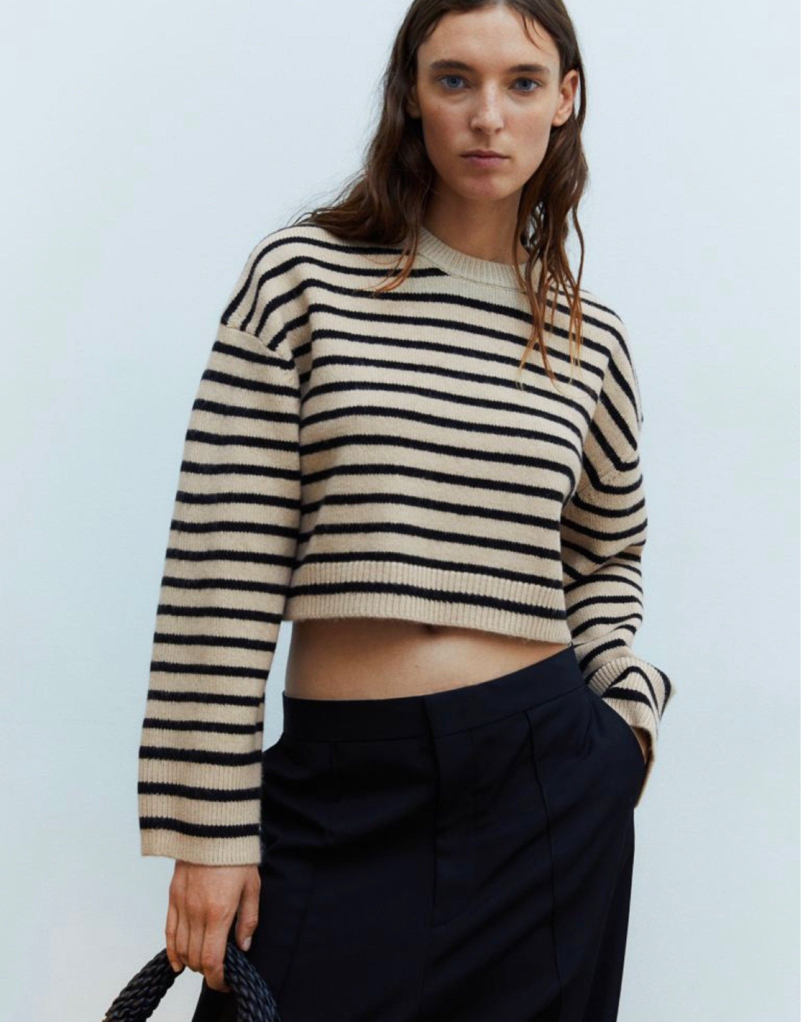 Short striped sweater 🖤