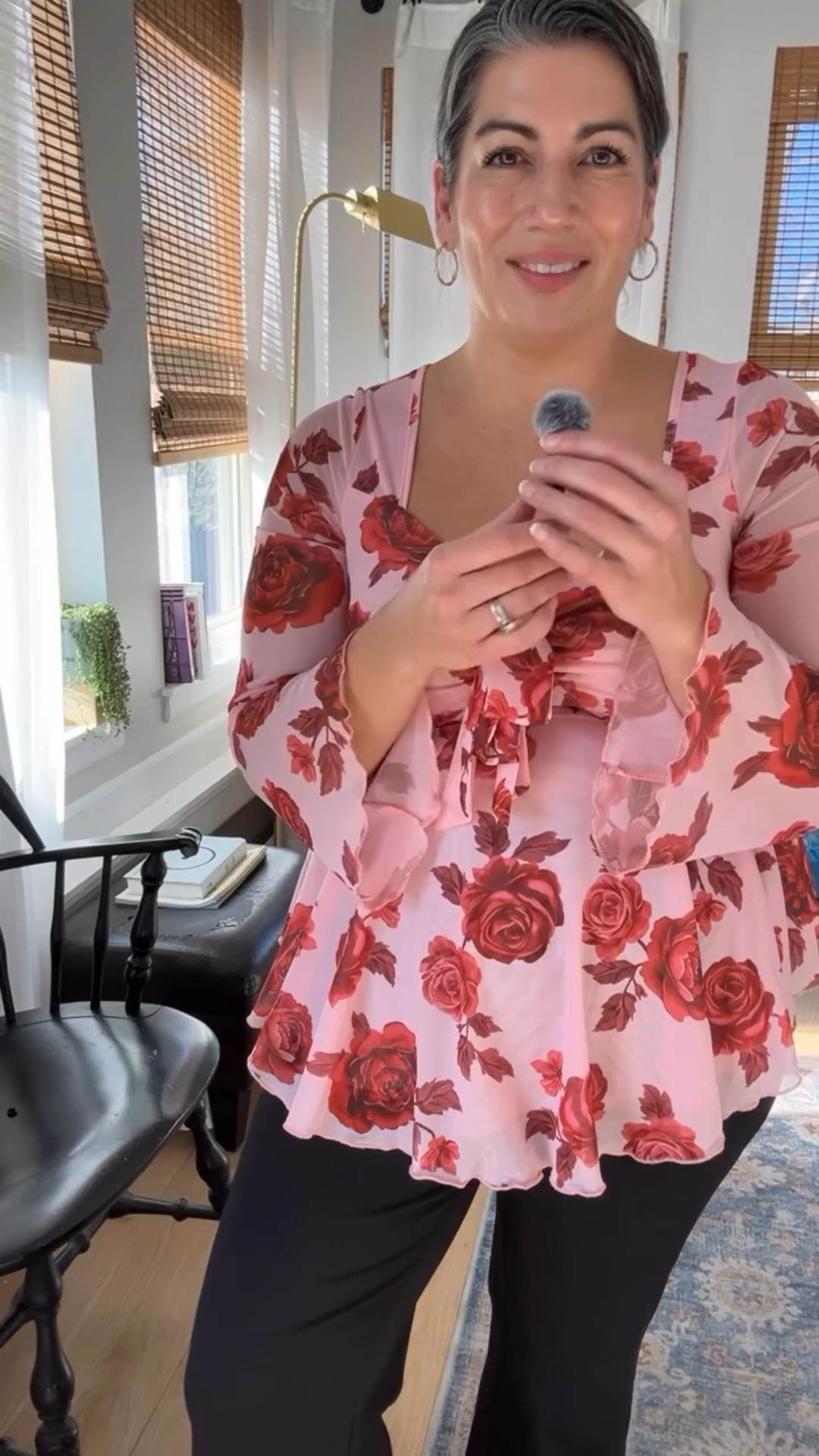 This is the PERFECT top for a Valentines Day look
💗❤️💗❤️💗❤️

Available in sizes 10-30 from @bloomchic 

I’m in the 12 - fits TTS 
Follow @nicholebabinec for more mid-plus-size fashion ideas 

#bloomchic #valentinesdayoutfit #plussizetop