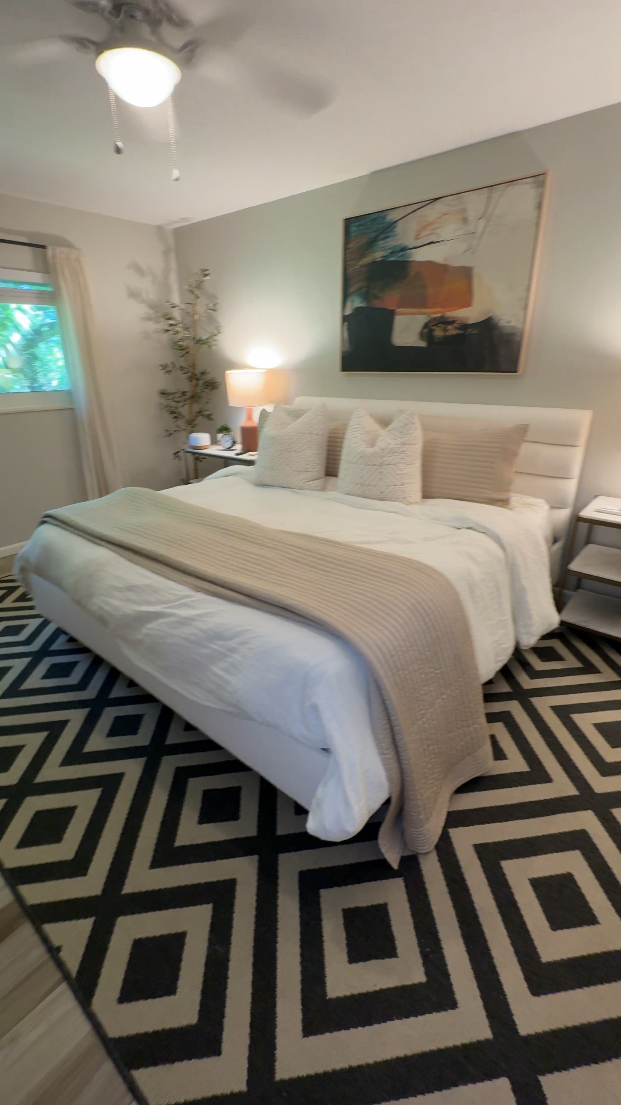 Neutrals and patterns 🤩

#LTKVideo #LTKHome