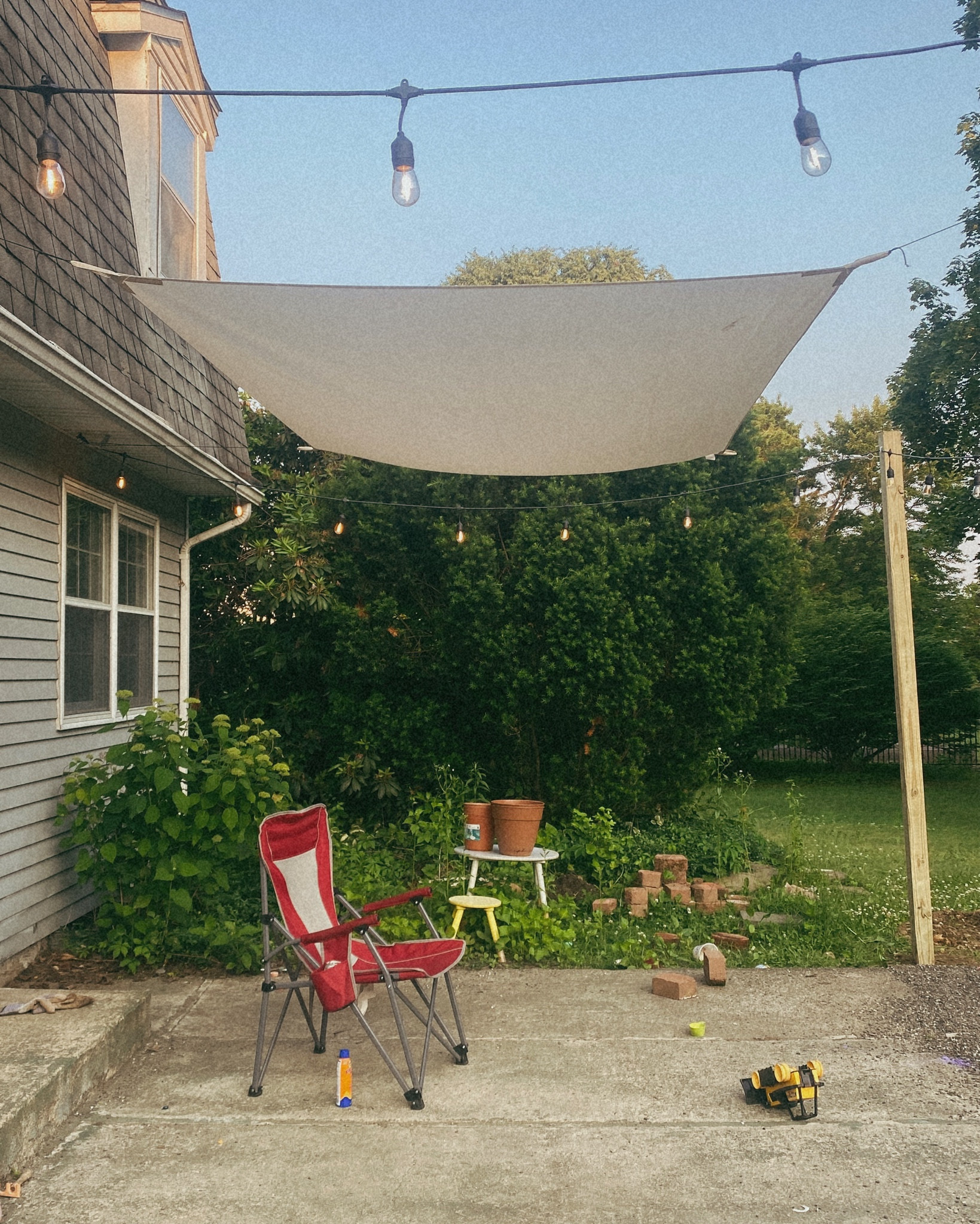 Budget friendly patio makeover. We don’t have extra funds to redo our patio so we did this for less than $100. The sunshade was $15 at aldi. So buying one somewhere else will raise costs. Definitely use what you have firstt

#LTKSummerEdit #LTKHome #LTKSeasonal