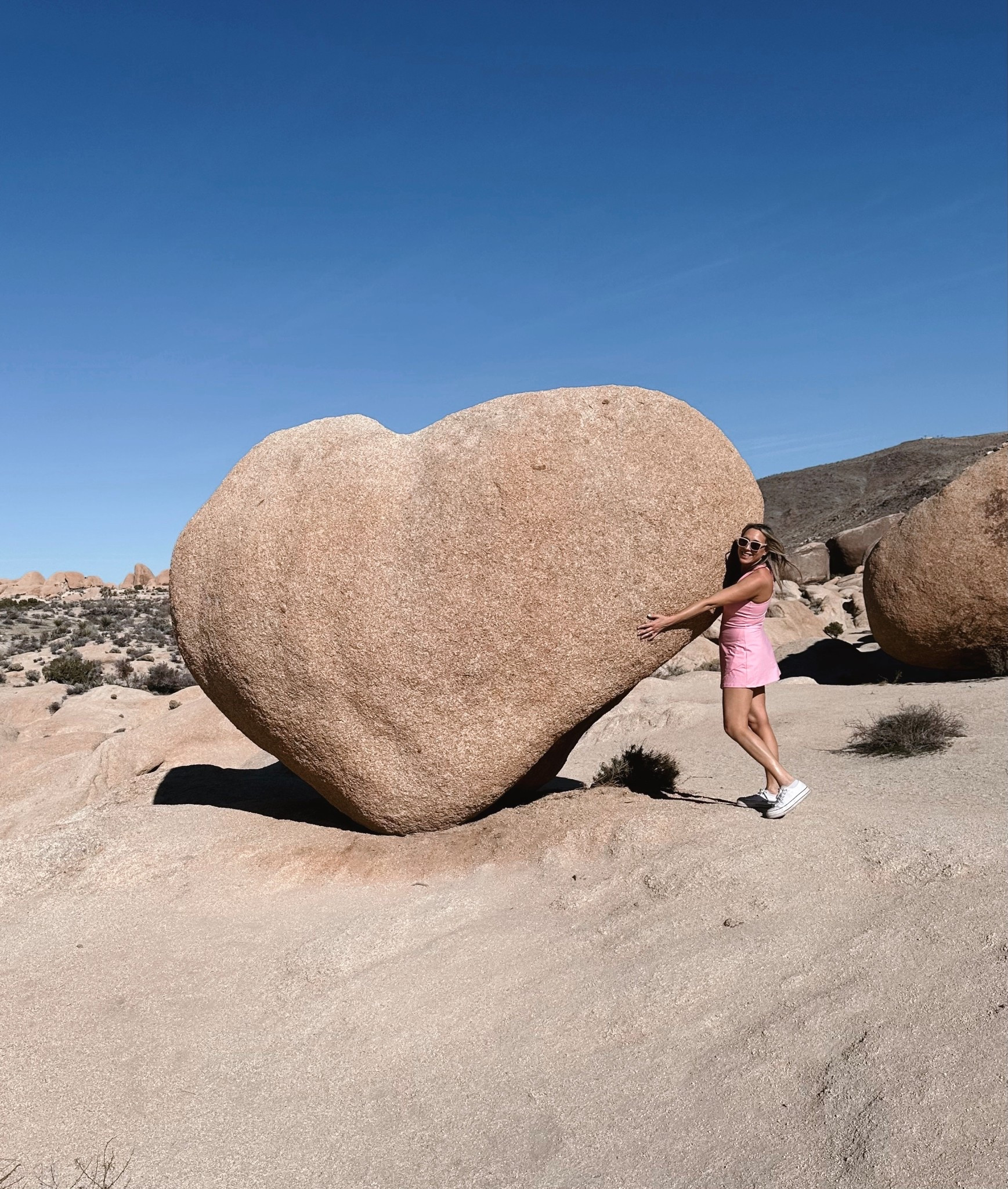 Court-ready, trail-approved 🖤

#abercrombie 

#LTKvlog #LTKfitnessgoals #LTKPetite