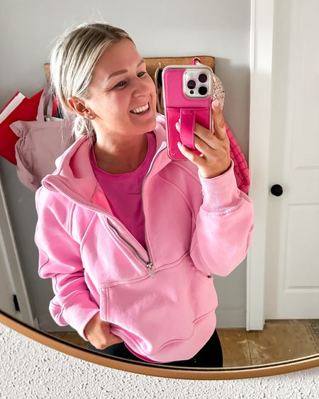 What I wore to the gym

Love this Amazon look for less sweatshirt. Wearing size medium and it has pretty oversized fit. Love the color

Medium in the sports bra and Nike tee

My favorite work out pants! I have size small and medium but I find I prefer the snug fit of the small. 

#LTKfindsunder100 #LTKActive #LTKfitness