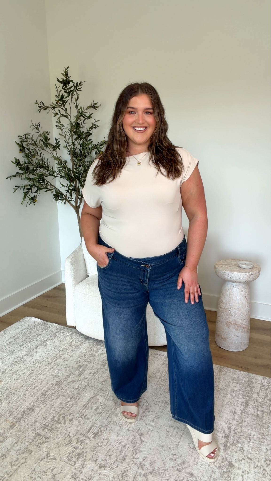The comfiest jeans that feel like sweatpants! 🤯 Ultra stretchy and comfortable for all day wear. I’d even wear these to travel! Use code [ab26] for 20% full price items. Wearing a size 1X in jeans and XL in top 

Super code [AB2026 ] Spend $120 - 10% off, Spend $150 - 12% off (only valid before 9.30)

#LTKgrwm #LTKootd #LTKPlusSize