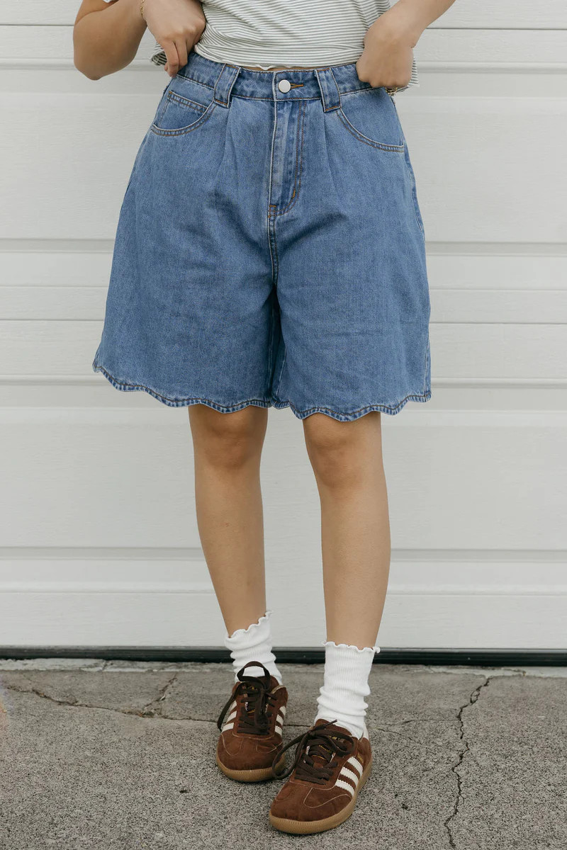 Sweet Scallop Shorts-Medium | Love Olive Co