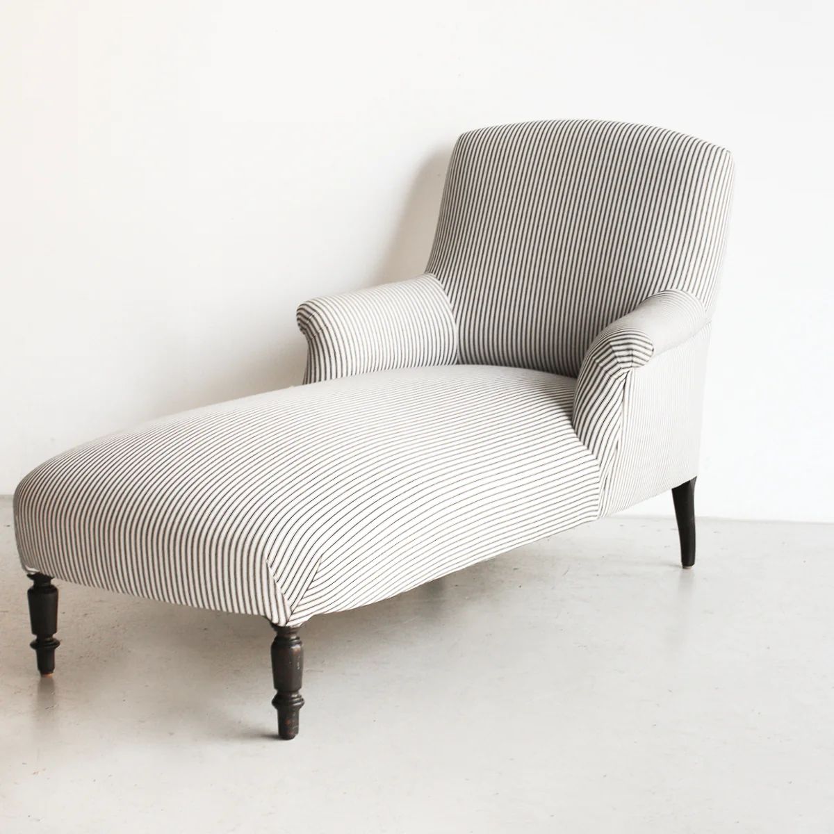 Méridienne Striped Chaise | Elsie Green US