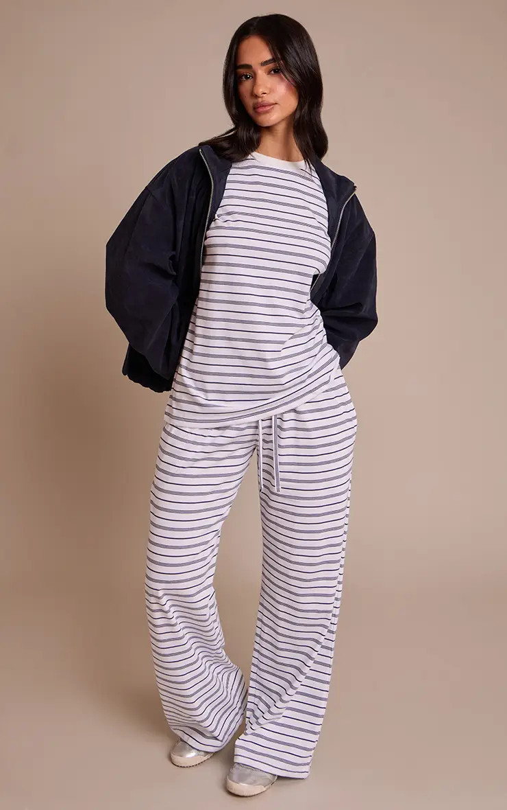 Petite Navy Striped Wide Leg Drawstring Trousers | PrettyLittleThing UK