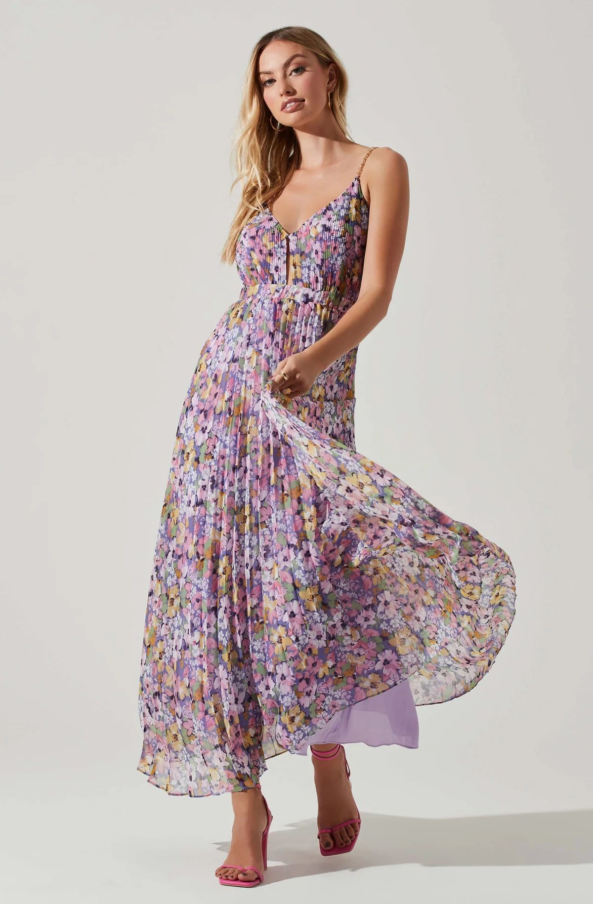 Loralee Pleated Floral Midi Dress | ASTR The Label (US)