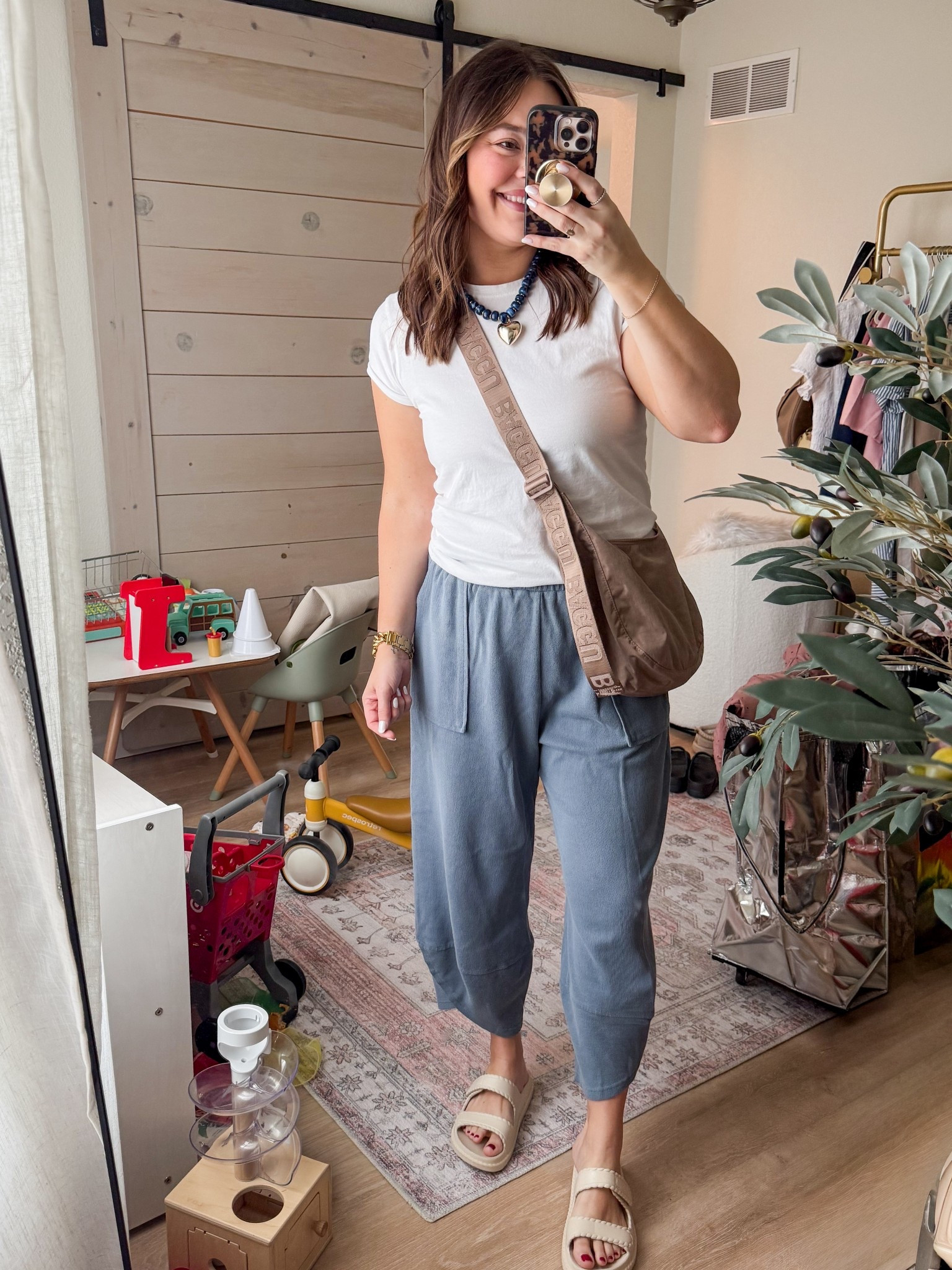 Mom style outfit mostly from Amazon 🙌🏻

#LTKmomlife #LTKSeasonal #LTKootd