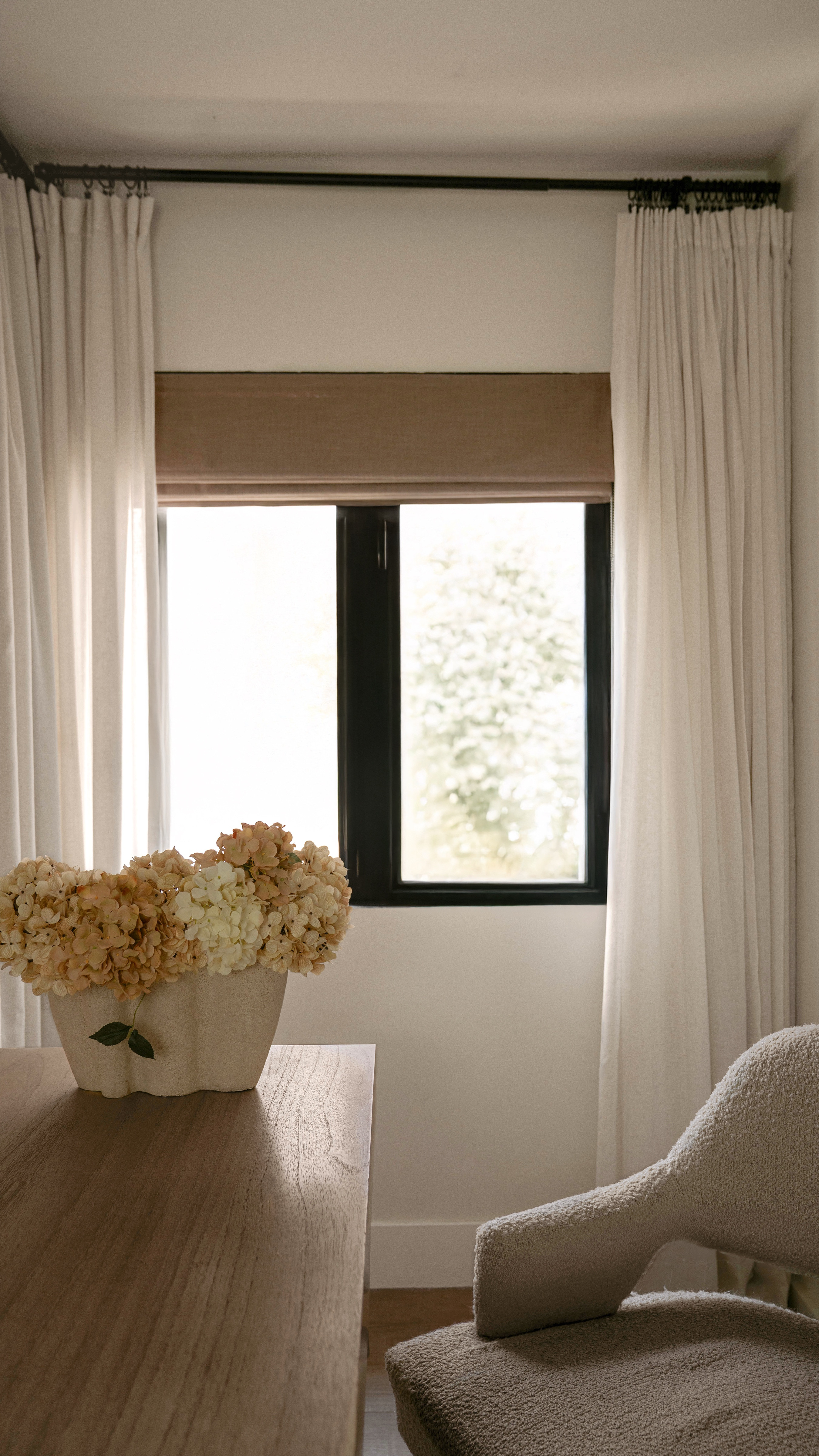 My dream closet/office is finally coming together—and the finishing touch was this stunning (& custom!) Lorna French Linen roman shade in Grey Beige from @ixacurtains_official 🤍

It was seriously the easiest install (10 minutes tops) and made the space feel complete.

This room has come a long way, and I’m so happy with how it turned out.
 Comment “SHADE” for a link sent straight to your DM & use code EVA for 20% off.
.
.
. #linenroman #neutralhome #homeofficeinspo #homeorganization #windowtreatments #smallspacedesign #neutraldecor #closetgoals #interiortransformation #romanshades #beforeandafterhome #homeupgrade #organizedhome #modernneutral #homeproject

#LTKStyleTip #LTKHome