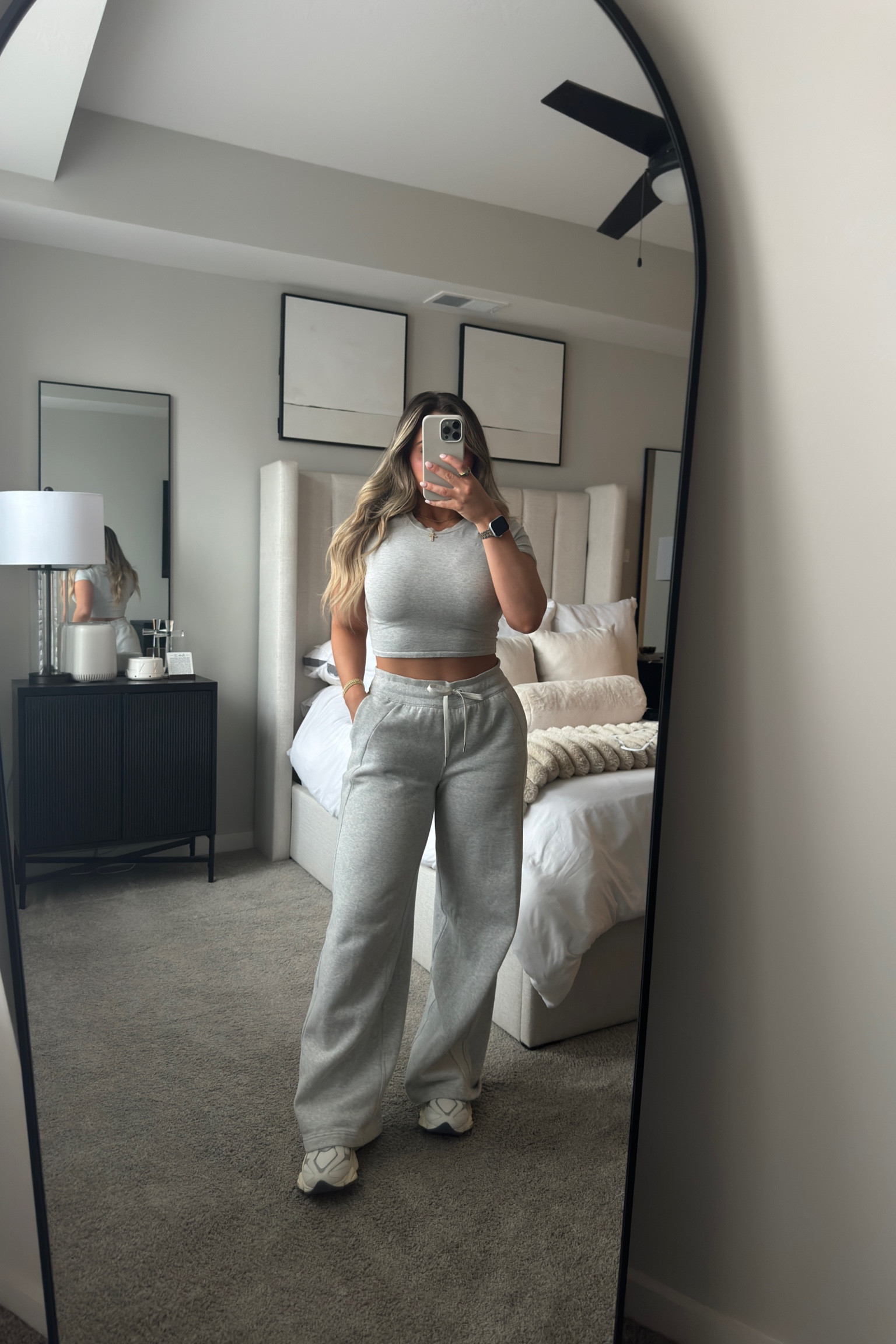 catch me in this everyday 🤍👟☁️