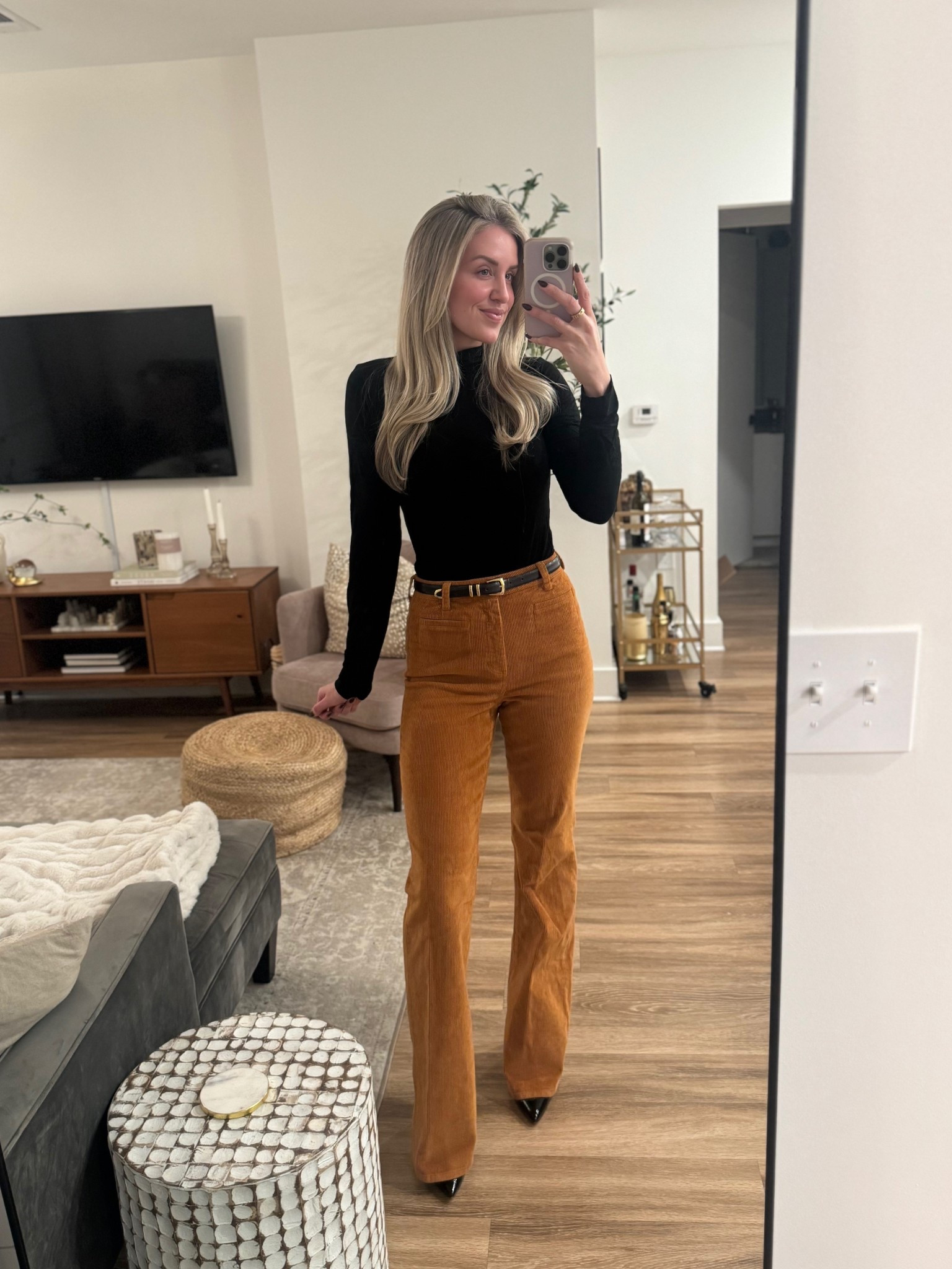 I am gagged! The fit of these pants is unbelievable. I’m 5’7” wearing a 26 long and they’re perfect with all of my heels & boots. About to order in every color 

#LTKHoliday #LTKSeasonal #LTKFindsUnder100