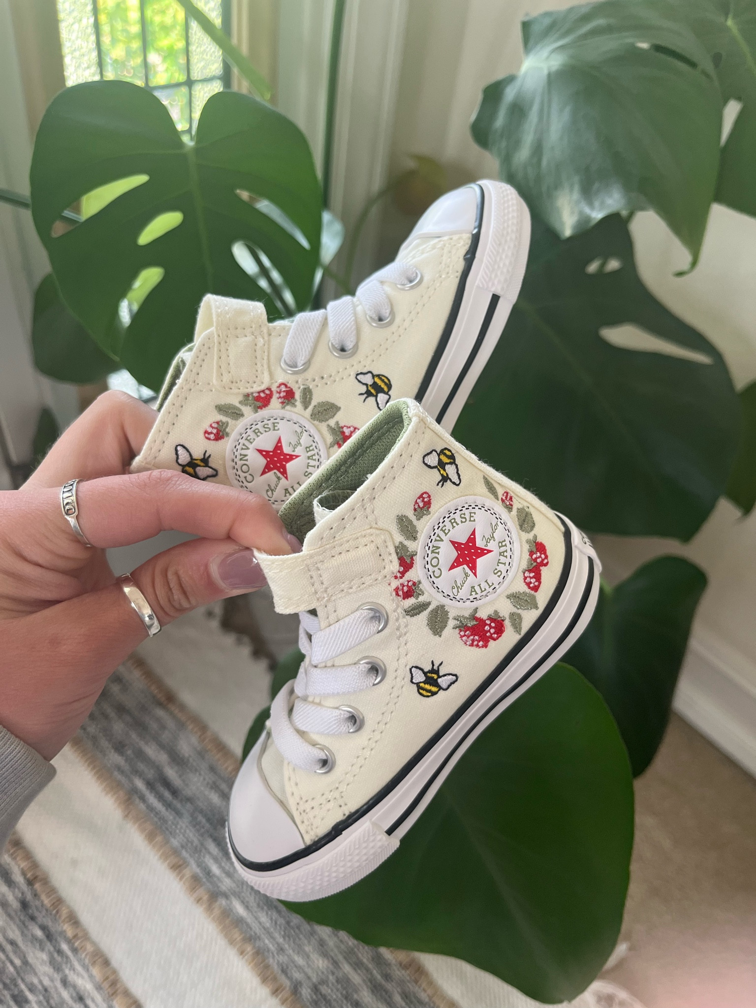Cutest summer toddler shoes🍓🐝

#LTKunder50 #LTKSeasonal #LTKkids
