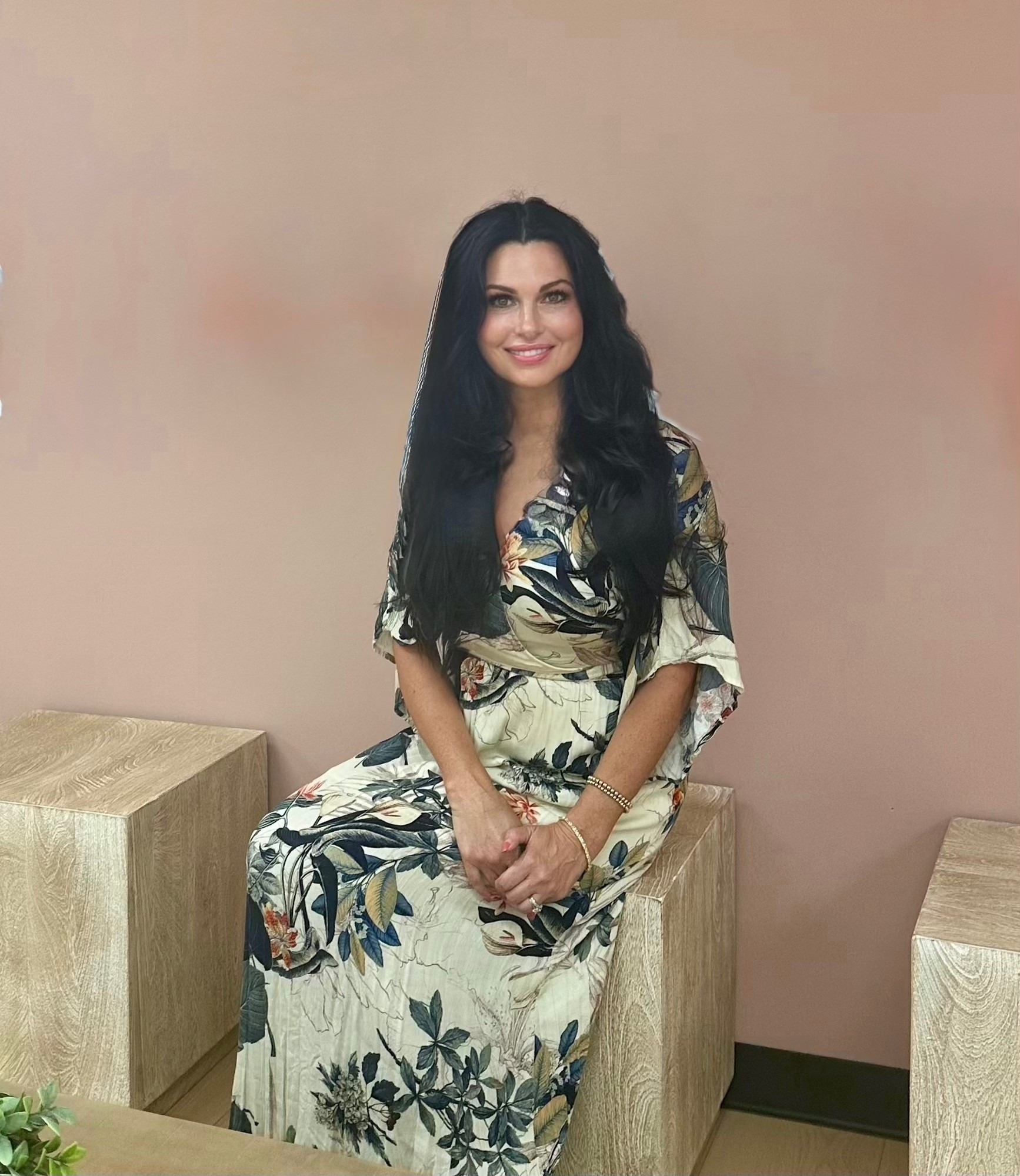 Resortwear 2026! 💛

Go barefoot on the beach, or dress it up with high heels and dine at a fun spot, in a casual and cute spring break outfit! Vacation outfits such as floral maxi dresses  are so fun and versatile. ⛱️

#easterdresswomen #easteroutfitwomen
#springdresses #vacationoutfitsbeach #springoutfits2026