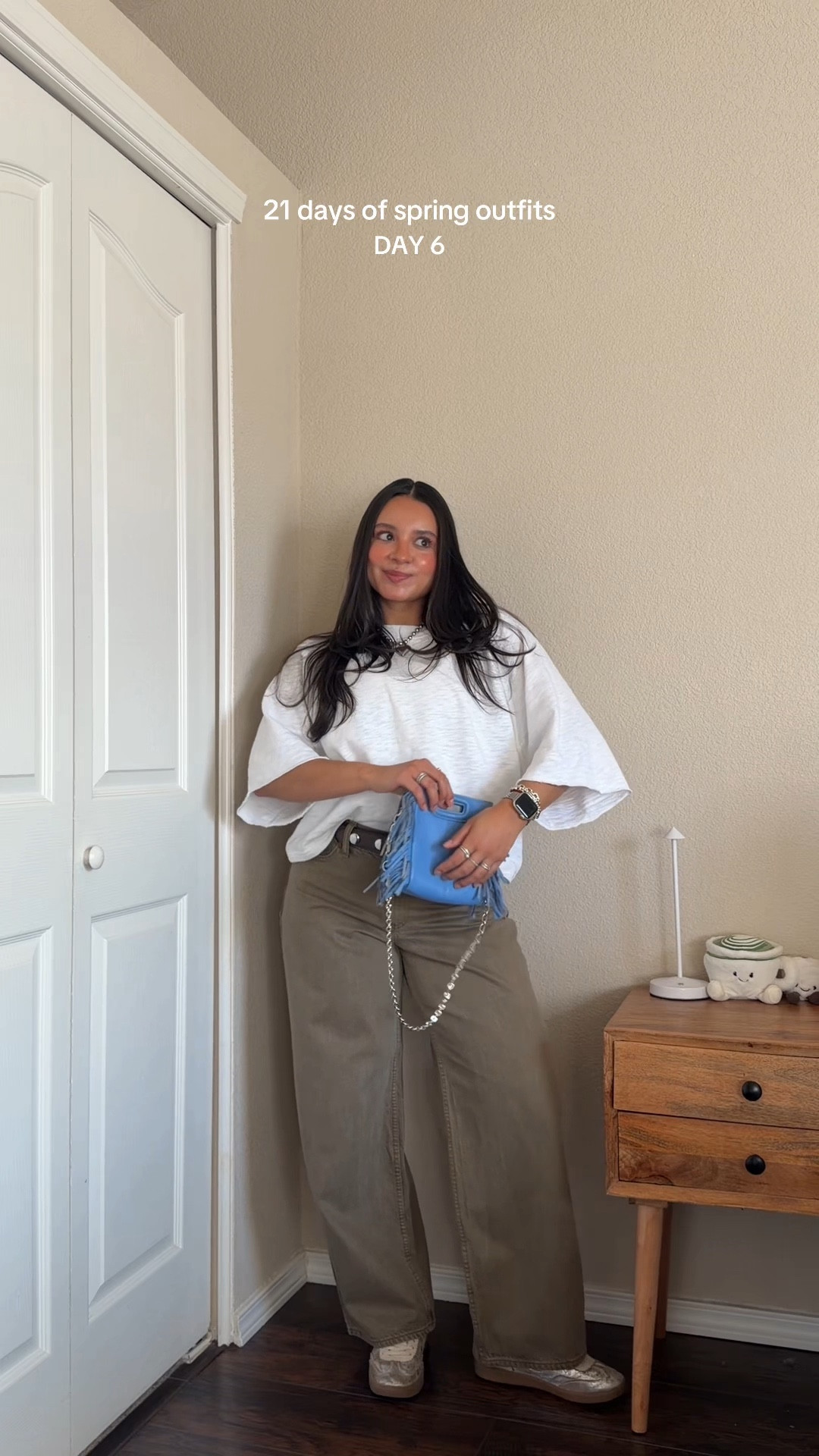 boho chic look⭐️⭐️ — wearing tee in size small + jeans in size 2/26s in curve love

#LTKPetite #LTKootd #LTKSeasonal