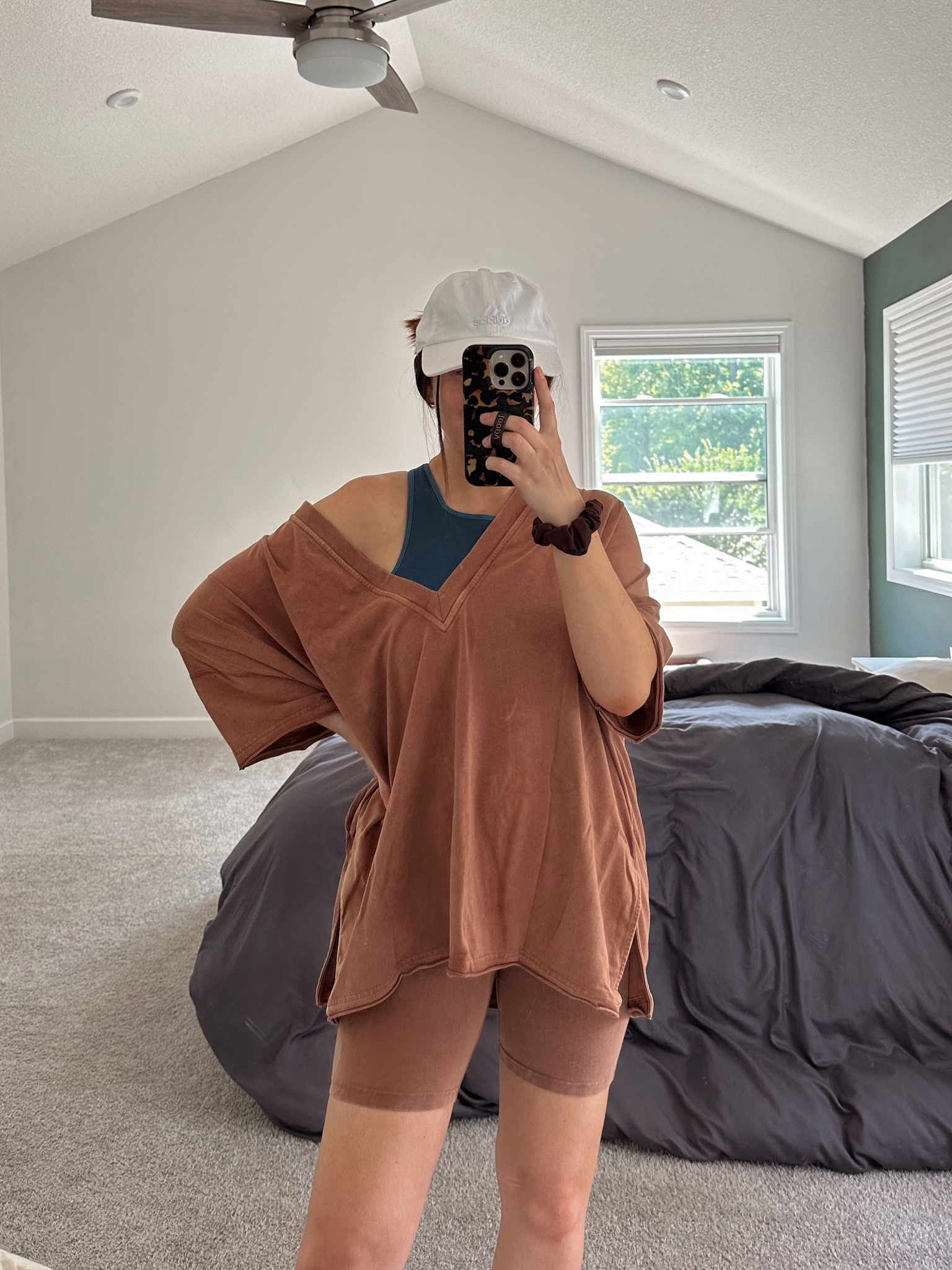 Reversible set in S - second color I own! So comfy! M/l in sport bra crop & sneakers are tts

#matchingset #fpmovement

#LTKunder100 #LTKFind #LTKFitness