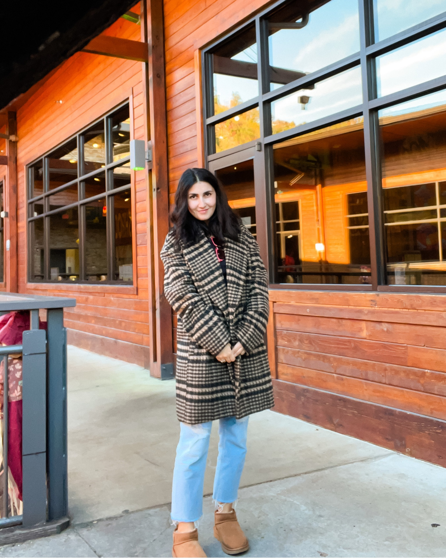 Cozy fall outfit. Ugg ultra mini outfit idea. Fall coat outfits aesthetic.
🍁✨



Plaid coat. Fall coat. Winter coat. Ugg ultra mini. Fall ootd. Winter ootd. casual fashion. Fall fashion 

#LTKSeasonal #LTKsalealert #LTKstyletip