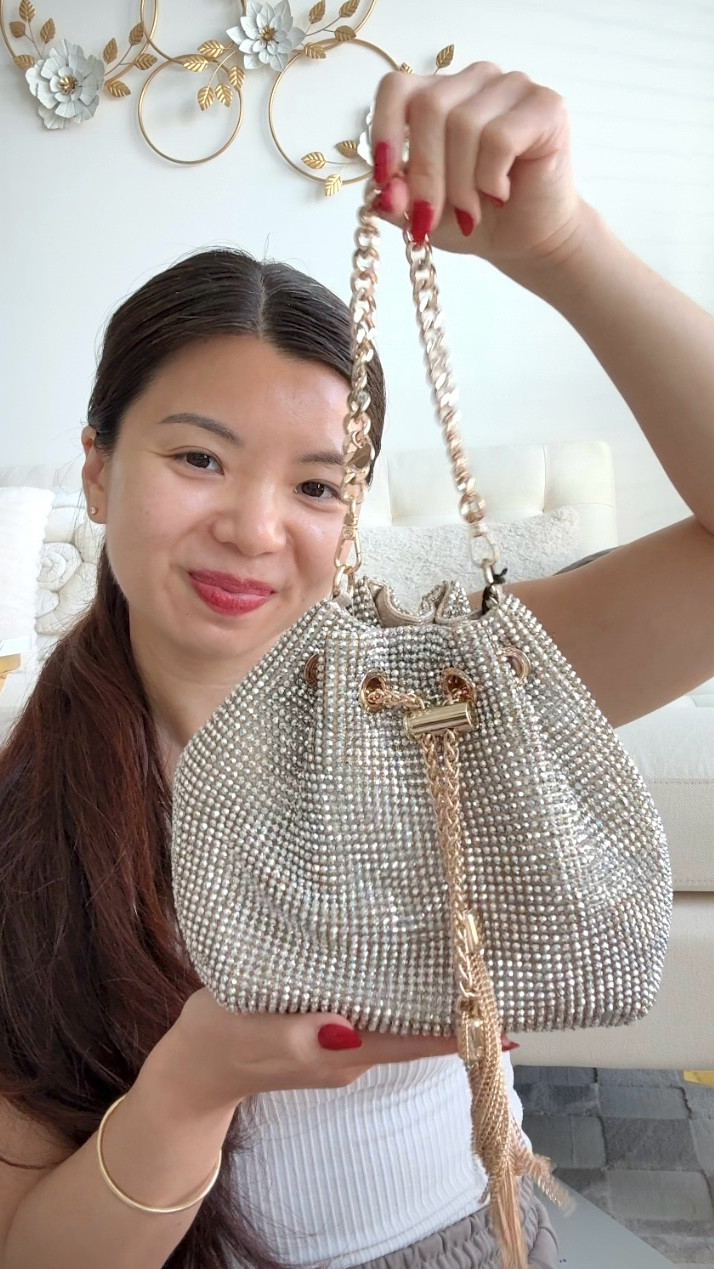 Found the most sparkly evening bag for all my essentials ✨🤍

This bag
- is converting crossbody
- had drawstring closure and expandable opening
- is so pretty and fun! 


#LTKParties #LTKStyleTip #LTKWedding