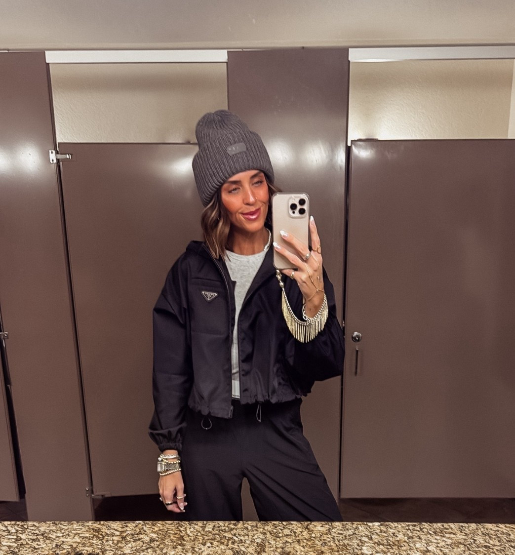 New designer jacket for my luxury loving girls…wearing a size 38!



#LTKGiftGuide #LTKTall