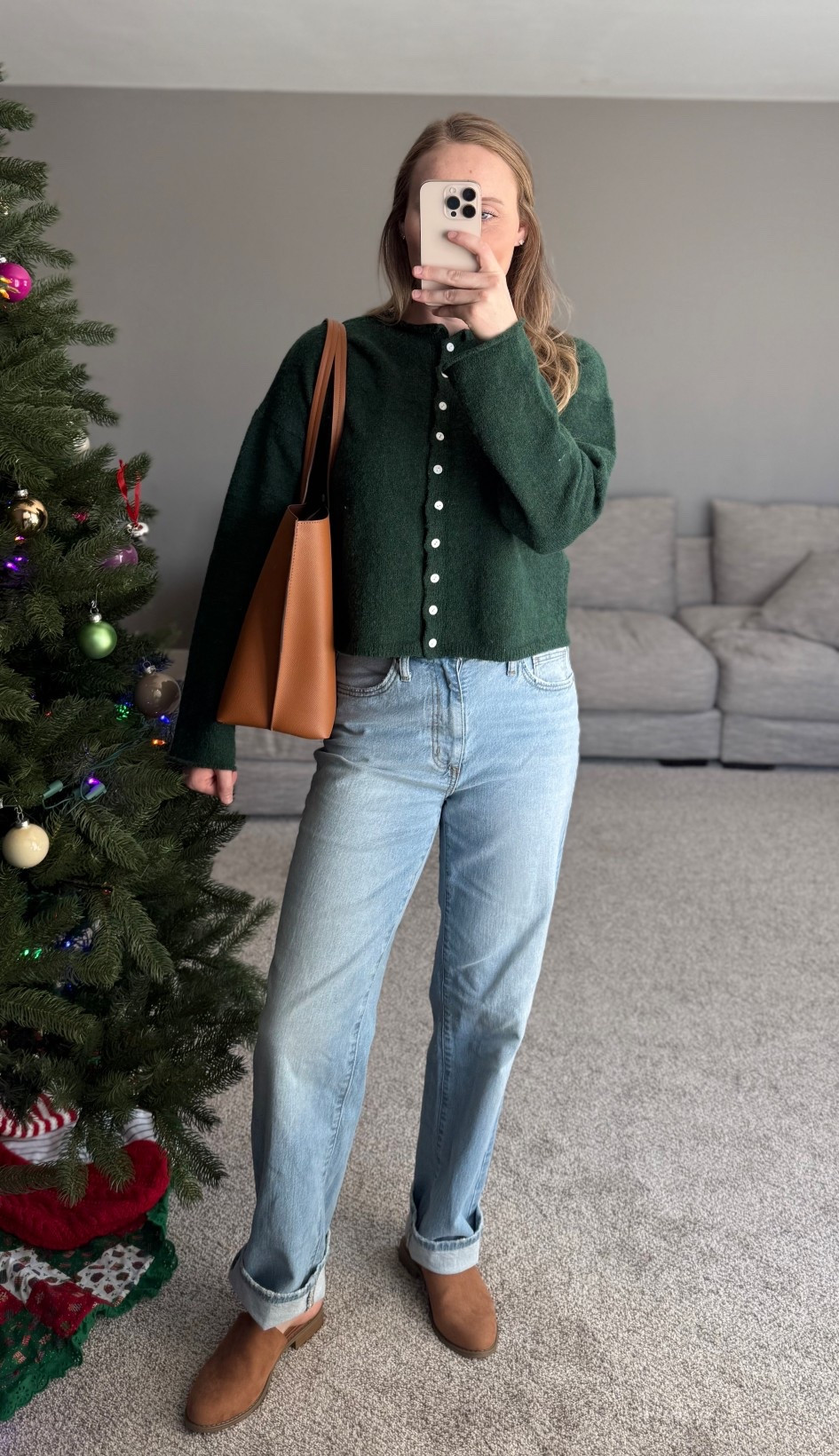 Sunday Church outfit of the day!

Top: sold out in green color but linked other colors of the exact one and also linked similar striped ones down below. Wearing size medium 

Jeans. Size 4 Long (would recommend sizing down one) (I normally wear 6 regular in jeans)

Brown Flats: size up 1/2 size 

Target Triple Compartment Work Tote HandBag A New Day Brown
American Eagle strigid High waisted Stove Pipe Jeans
Target women’s Rita Mule Flat


#LTKmomlife #LTKgrwm #LTKootd