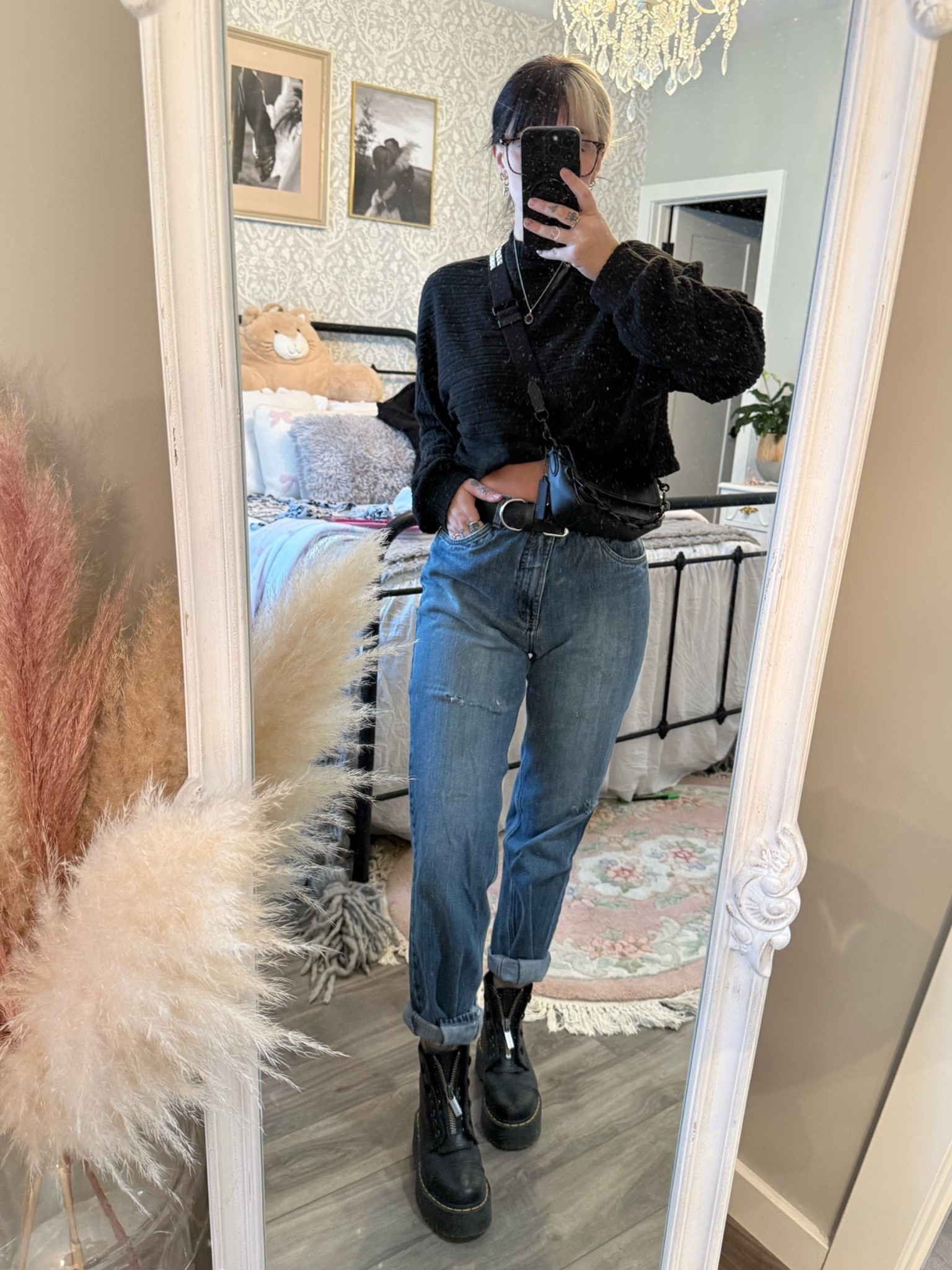 Wearing my husbands jeans.

Sweater: thrifted (no label inside)
Jeans: Levi’s
Shoes: Doc Marten Sinclair
Purse: Coach charter bag

#LTKcanada #LTKjeans #LTKstyletip