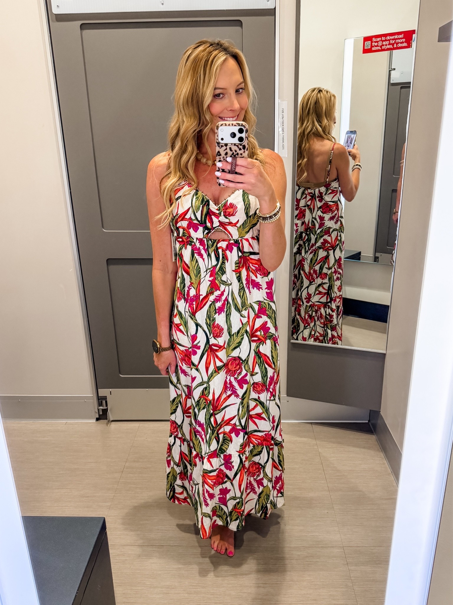 Target has some of the cutest floral summer dresses out. These are perfect for vacation, brunch, dinner… really anything! I’m wearing a small. 

Dress | dresses| maxi dress | dress with pockets | vacation dresses | floral dresses | beach | dinner | brunch | @Target

#LTKootd #LTKTravel #LTKmomlife