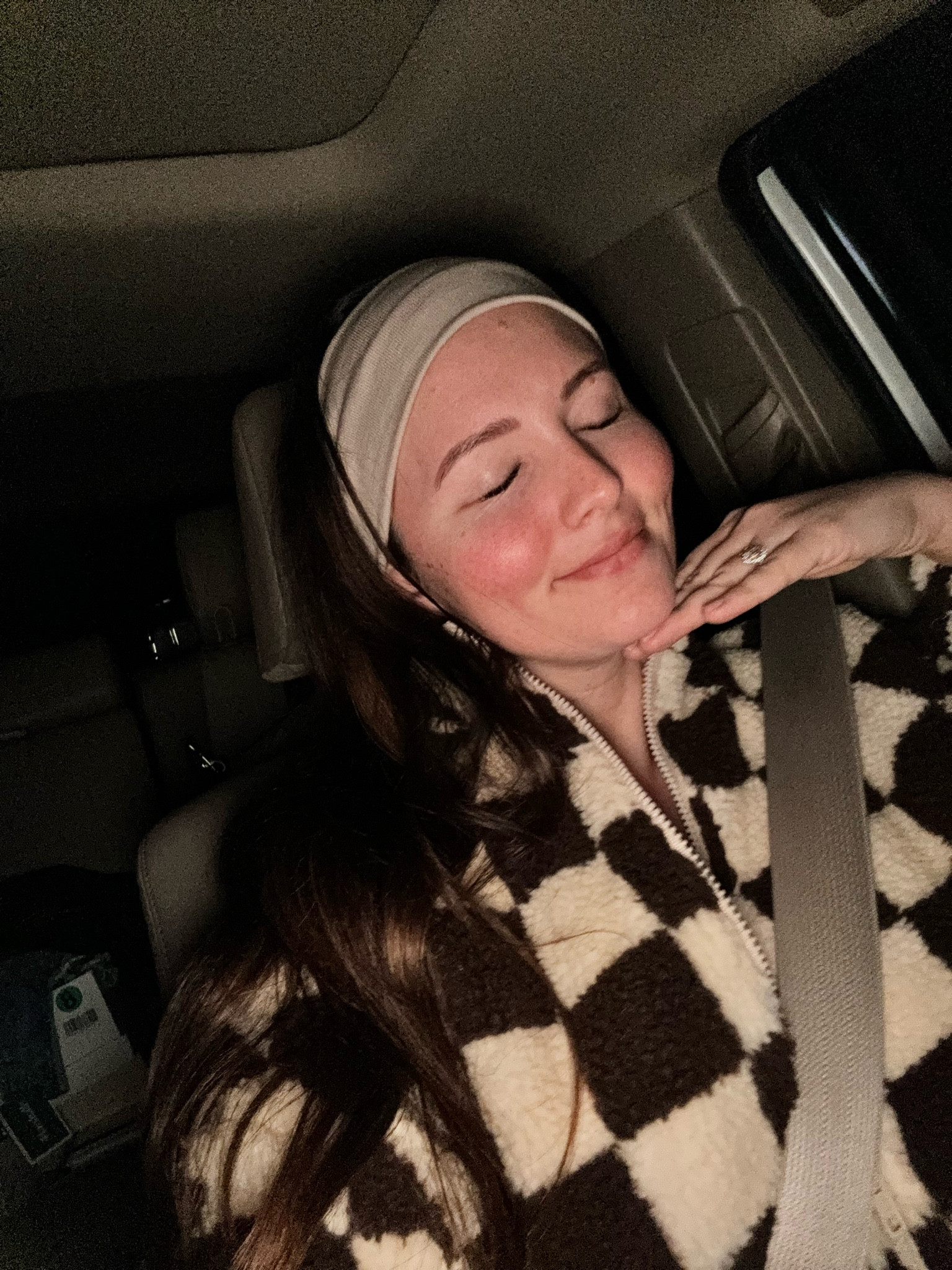 Maine is not ready for Spring just yet with these temps 🤎

Brown checkered jacket, shein, headbands, brown on brown, hiking fit, athleisure, gym with style  

#LTKfindsunder50 #LTKstyletip #LTKfitness