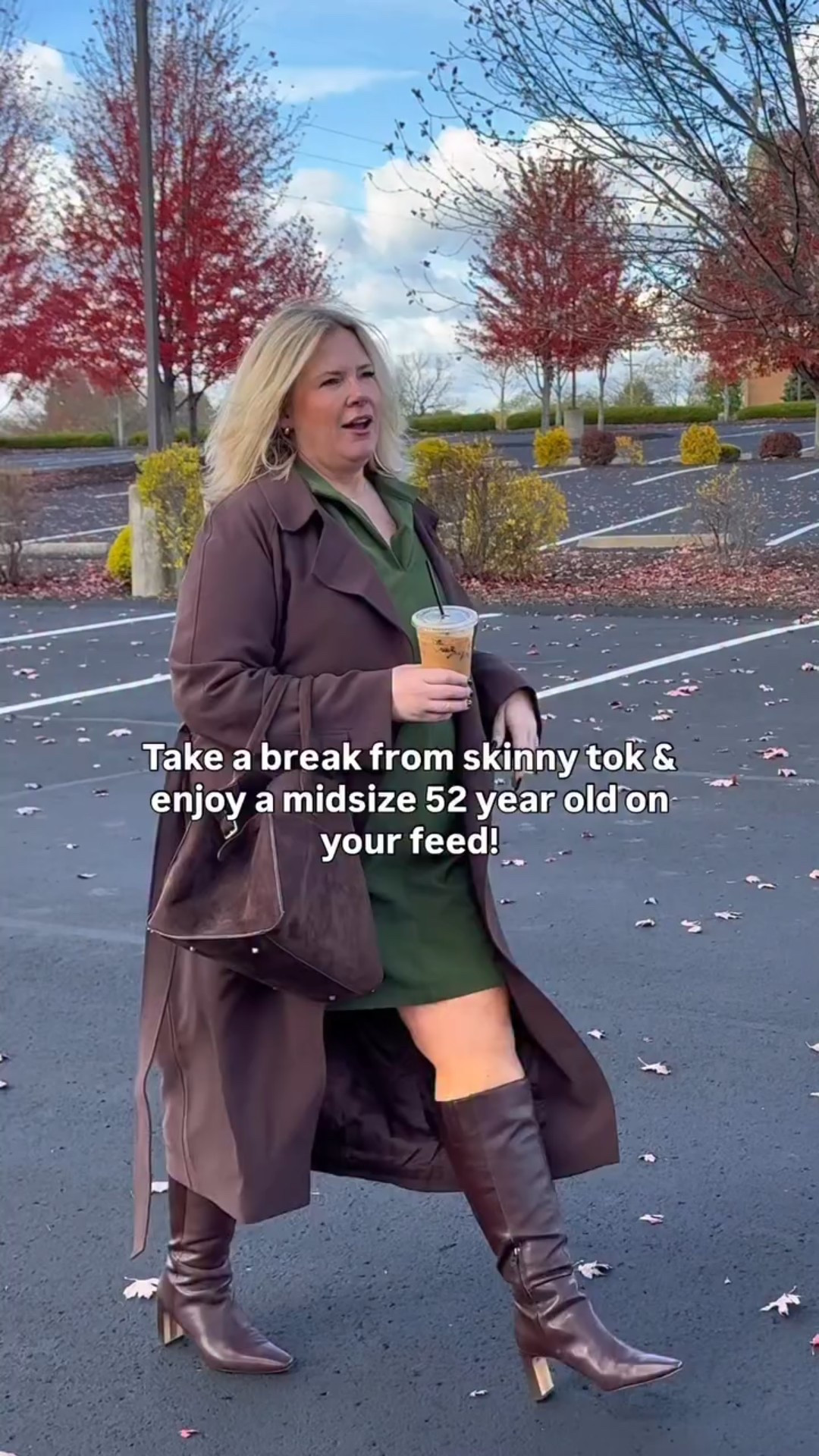 Follow me @midsize_middle_age for all things over 40 fashion! & confidence! 
.
.
.
#over40fashion #over50andfabulous #midsize #middleagedwoman #midsizestyle