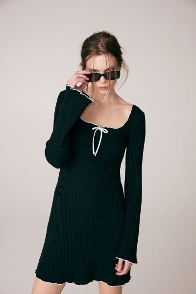 Ribbed jersey dress | H&M (UK, MY, IN, SG, PH, TW, HK)