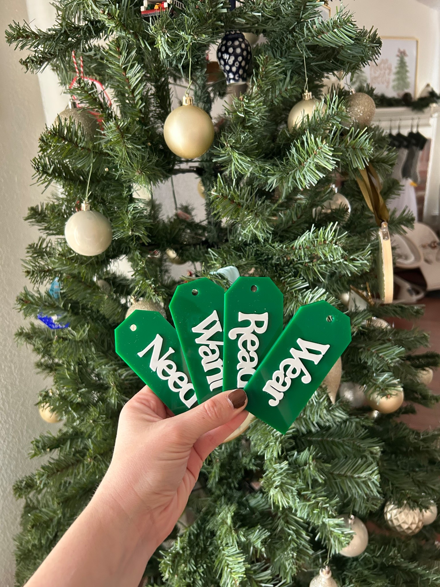 Acrylic Holiday Gift Tags
Color: Dark Green
Want, need, wear, read christmas



#LTKGiftGuide #LTKHoliday #LTKKids