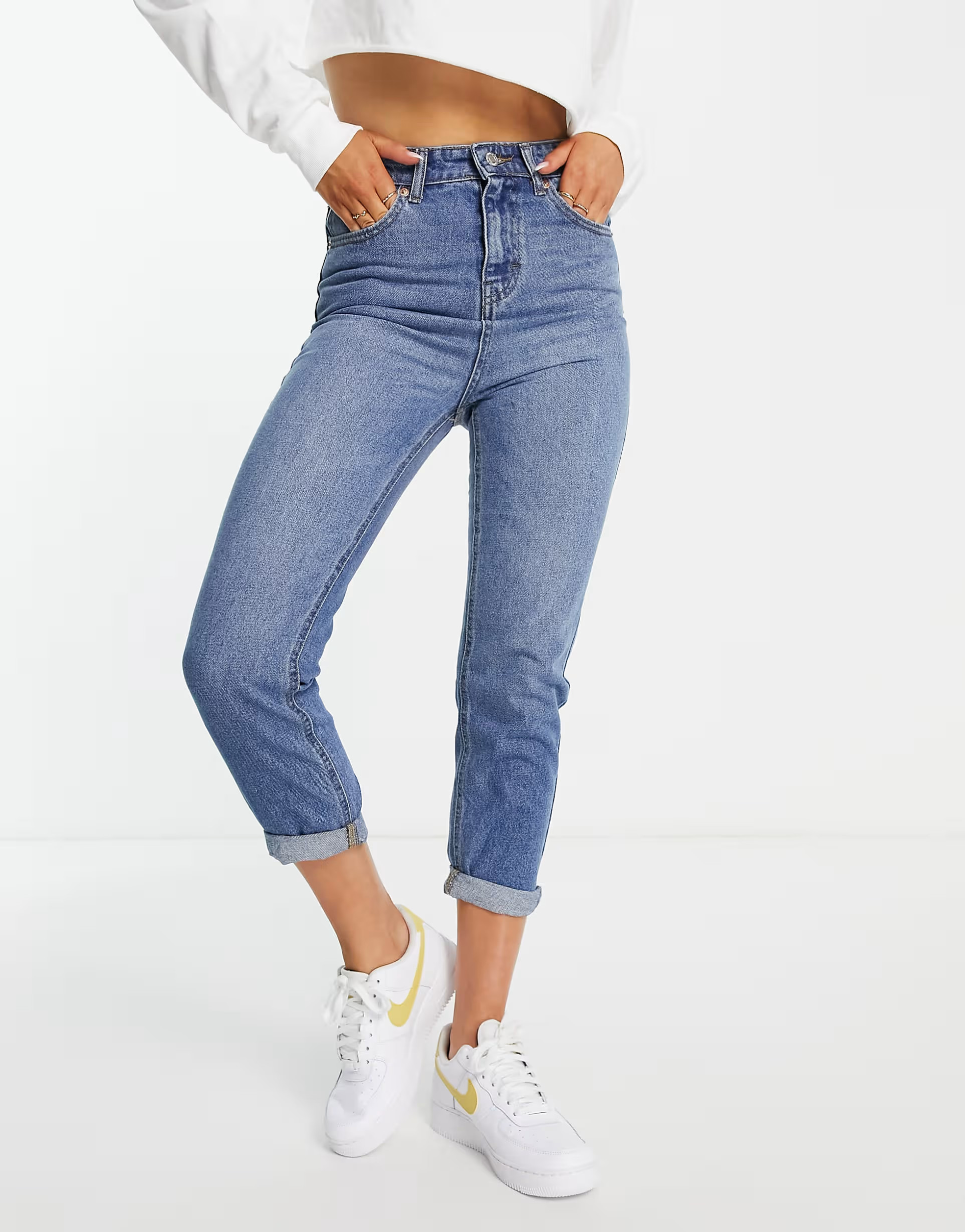 DTT Emma super high rise mom jeans in mid wash blue | ASOS (Global)