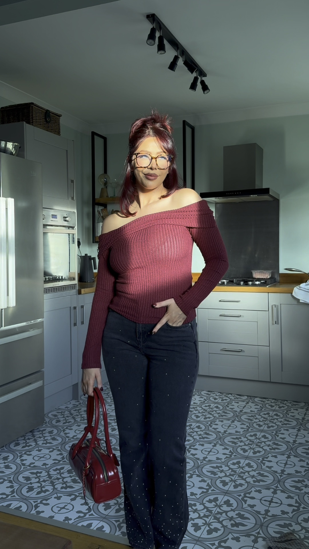 burgundy outfits for autumn / winter looks 🫰🍷👠🧣🌶️🧱❤️🍒🥀 #autumnoutsfits 

#LTKautumn #LTKwinter #LTKmidsize