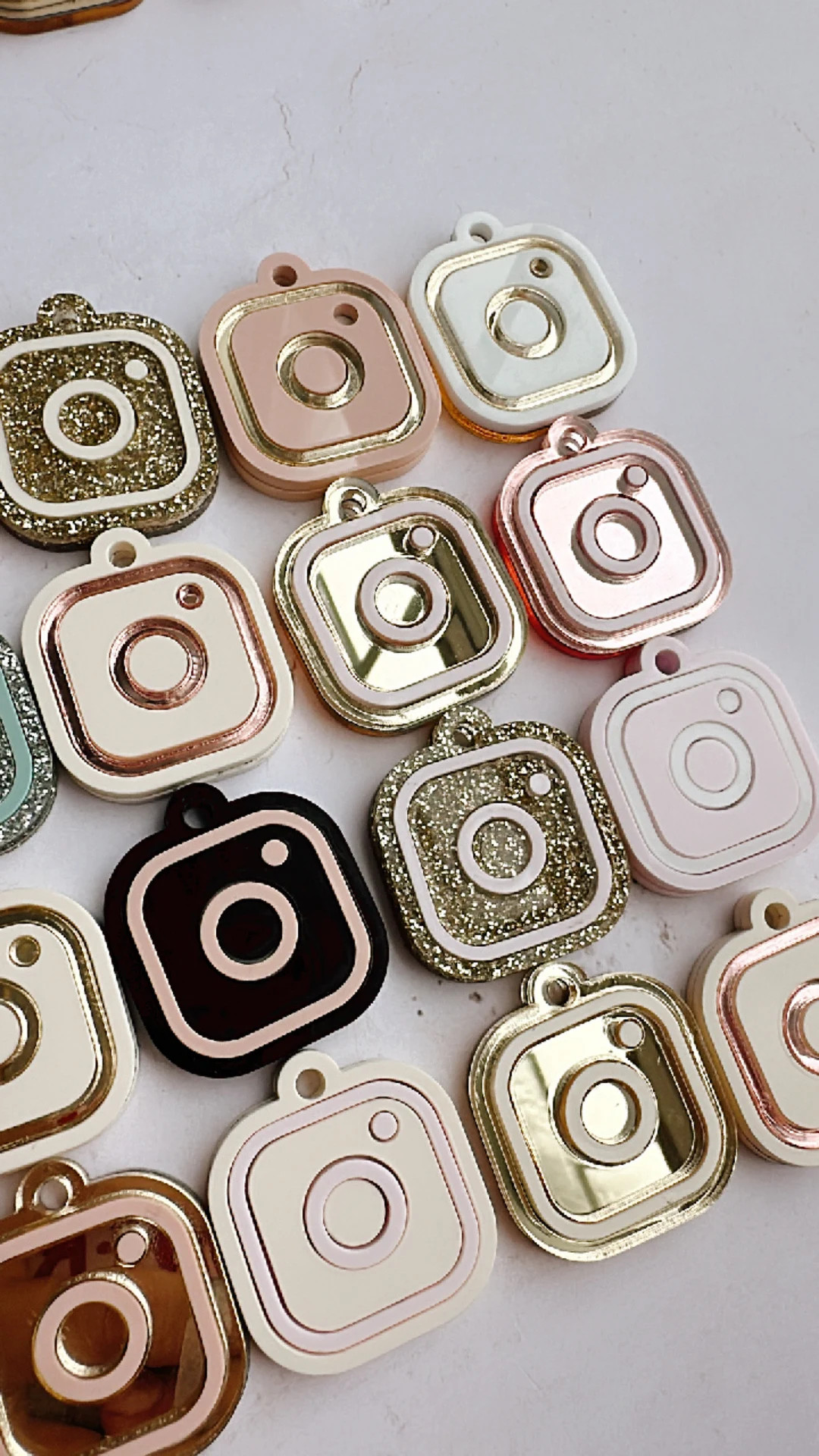 Instagram Smart NFC Keychain for Social Media | Tap and Follow | Digital Business Card | Payment ... | Etsy (US)