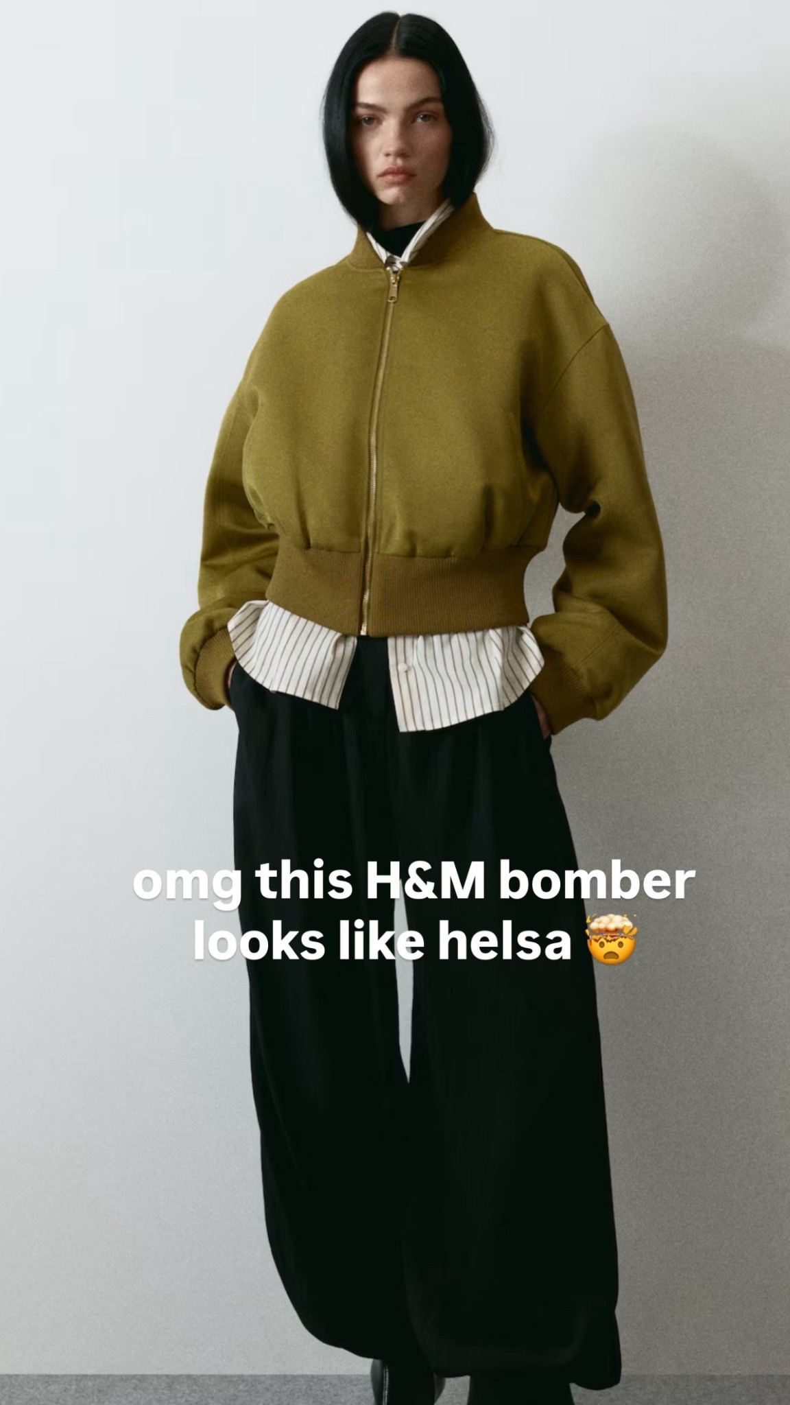 Tell me this does not look like the helsa bomber!! also I bought that gray funnel neck sweatshirt



#LTKFindsUnder100 #LTKmomlife #LTKootd