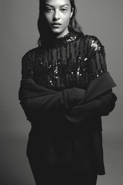 Sequined blouse | H&M (UK, MY, IN, SG, PH, TW, HK)