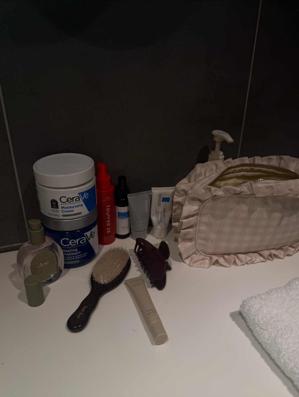 Skincare & beauty essentials 🤍 

 #LTKgrwm #LTKSeasonal #LTKBeauty