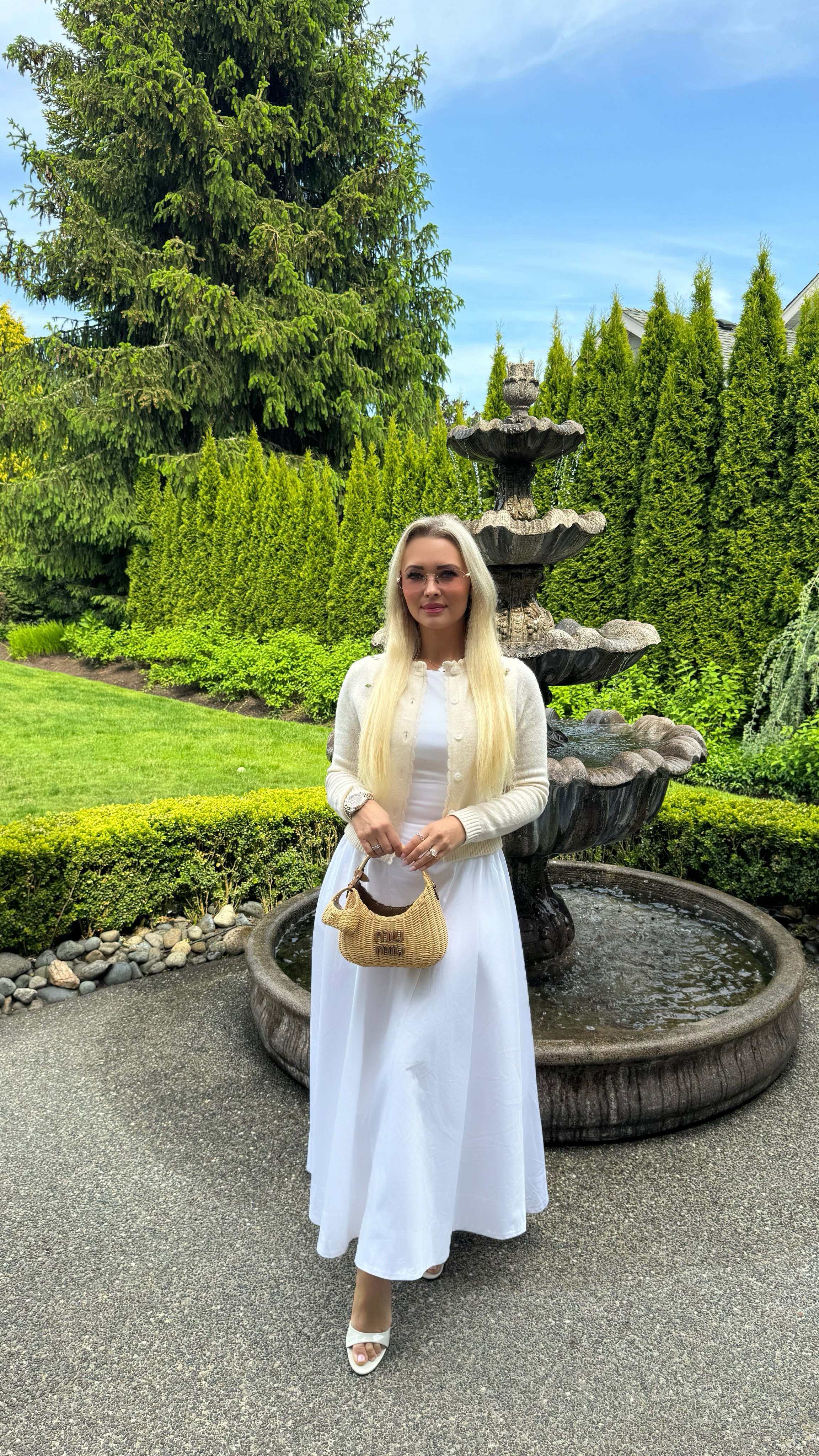 This dress 🤍🧺